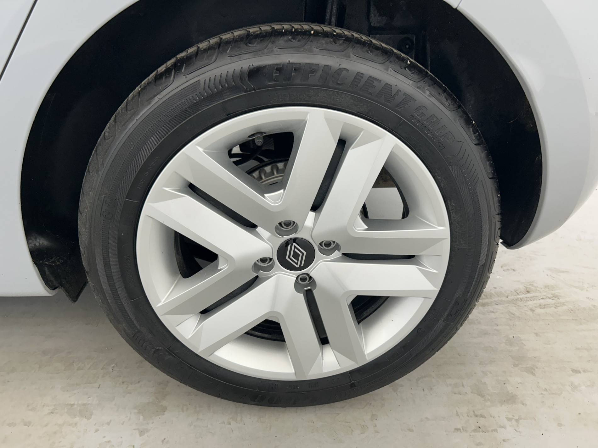 Vente en ligne Renault Clio 5 Clio TCe 90 au prix de 14 990 €