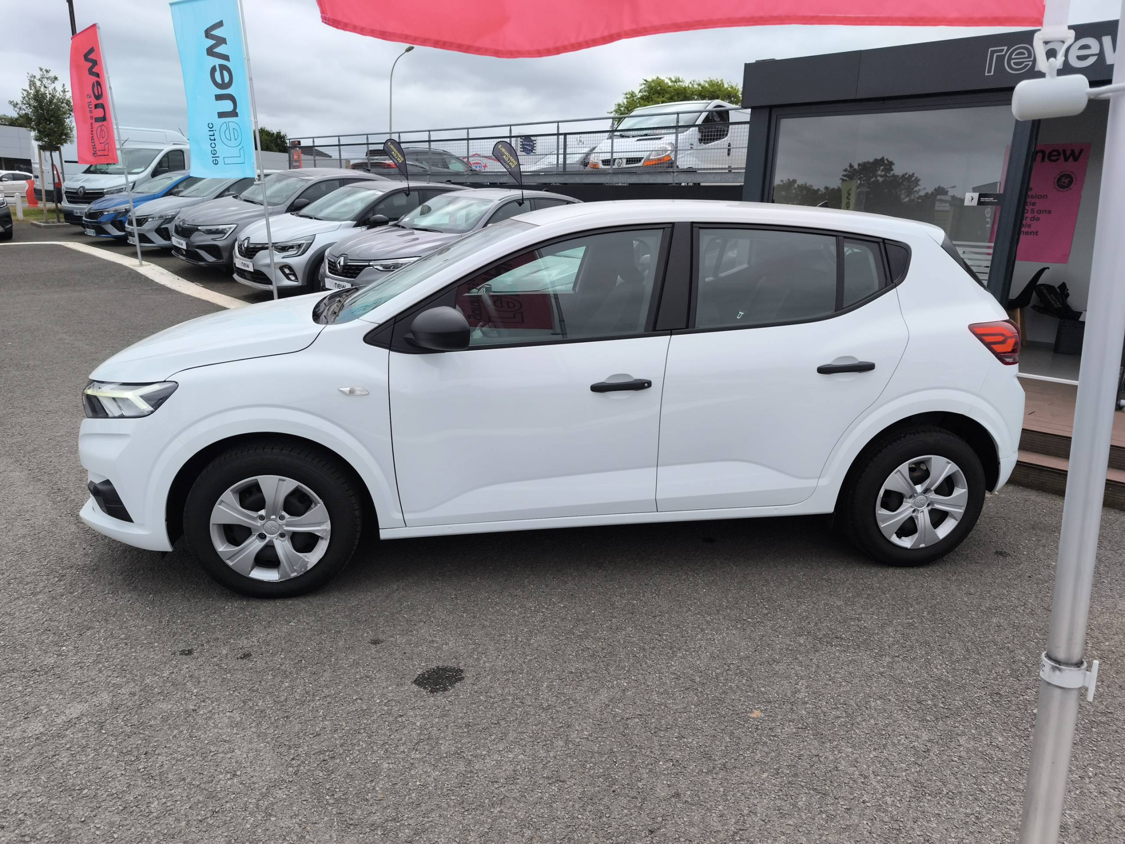 Vente en ligne Dacia Sandero  ECO-G 100 au prix de 12 790 €