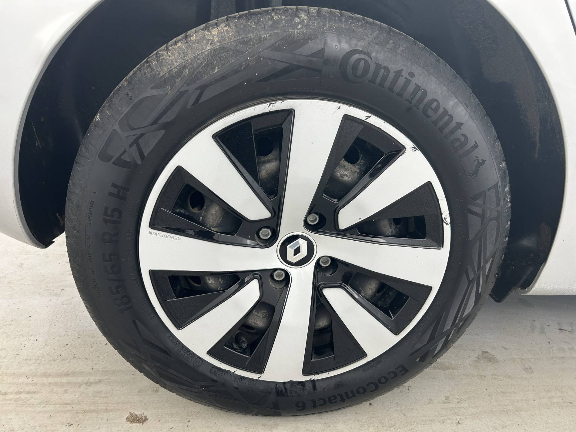 Vente en ligne Renault Clio 5 Clio TCe 90 au prix de 13 290 €