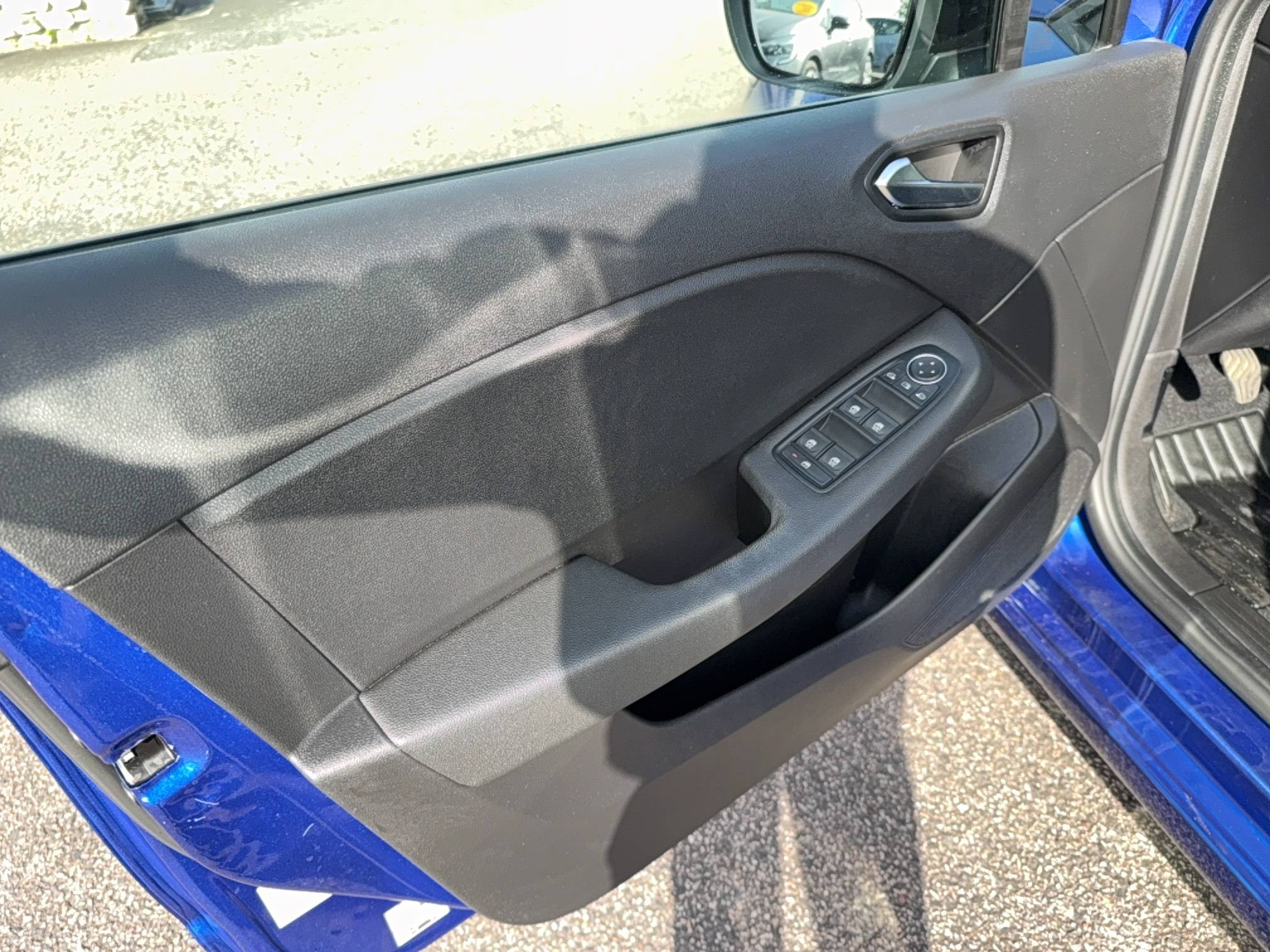 Vente en ligne Renault Clio 5 Clio TCe 90 au prix de 13 990 €