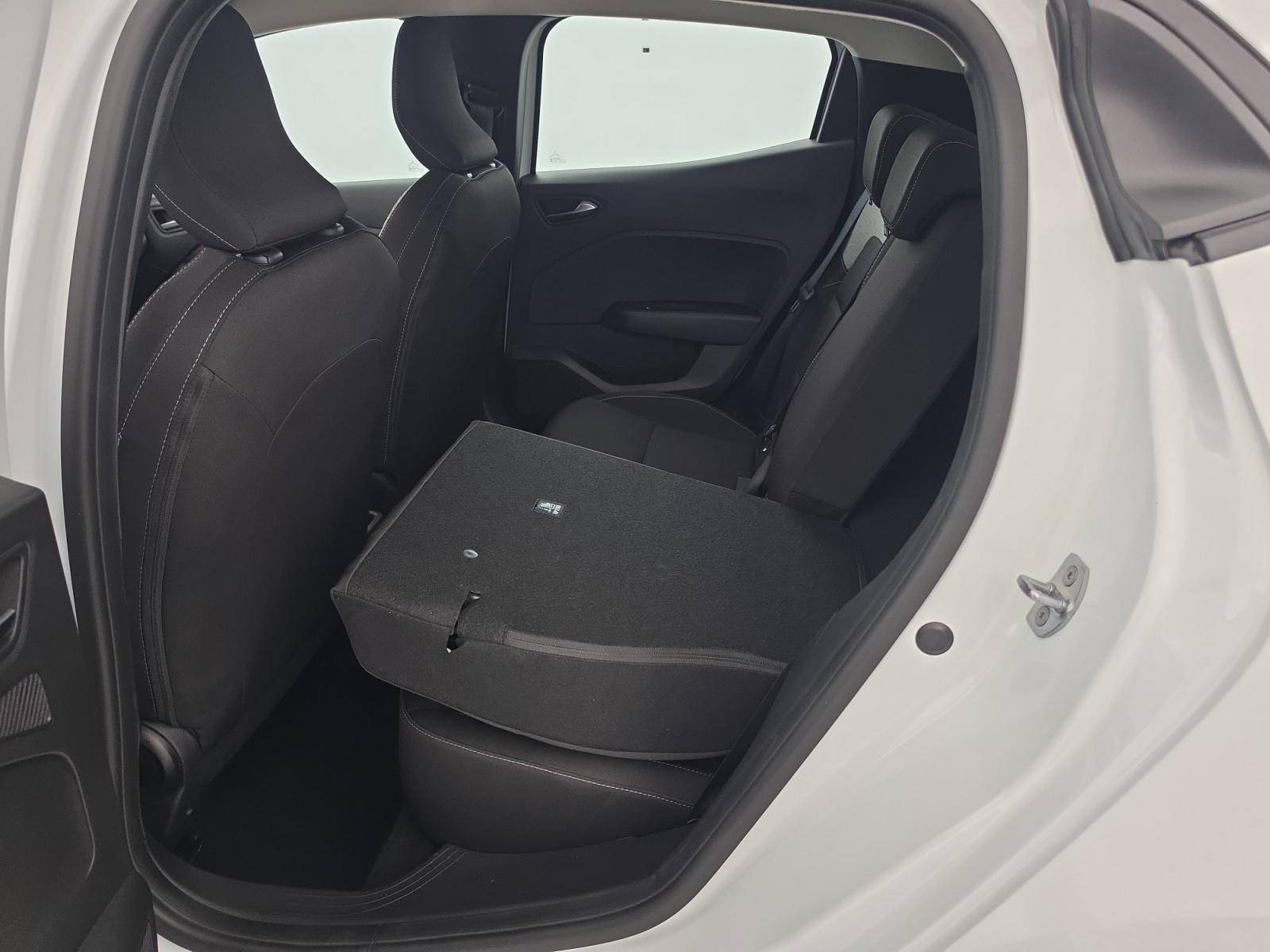 Vente en ligne Renault Clio 5 Clio E-Tech full hybrid 145 ch GSR2 au prix de 19 990 €