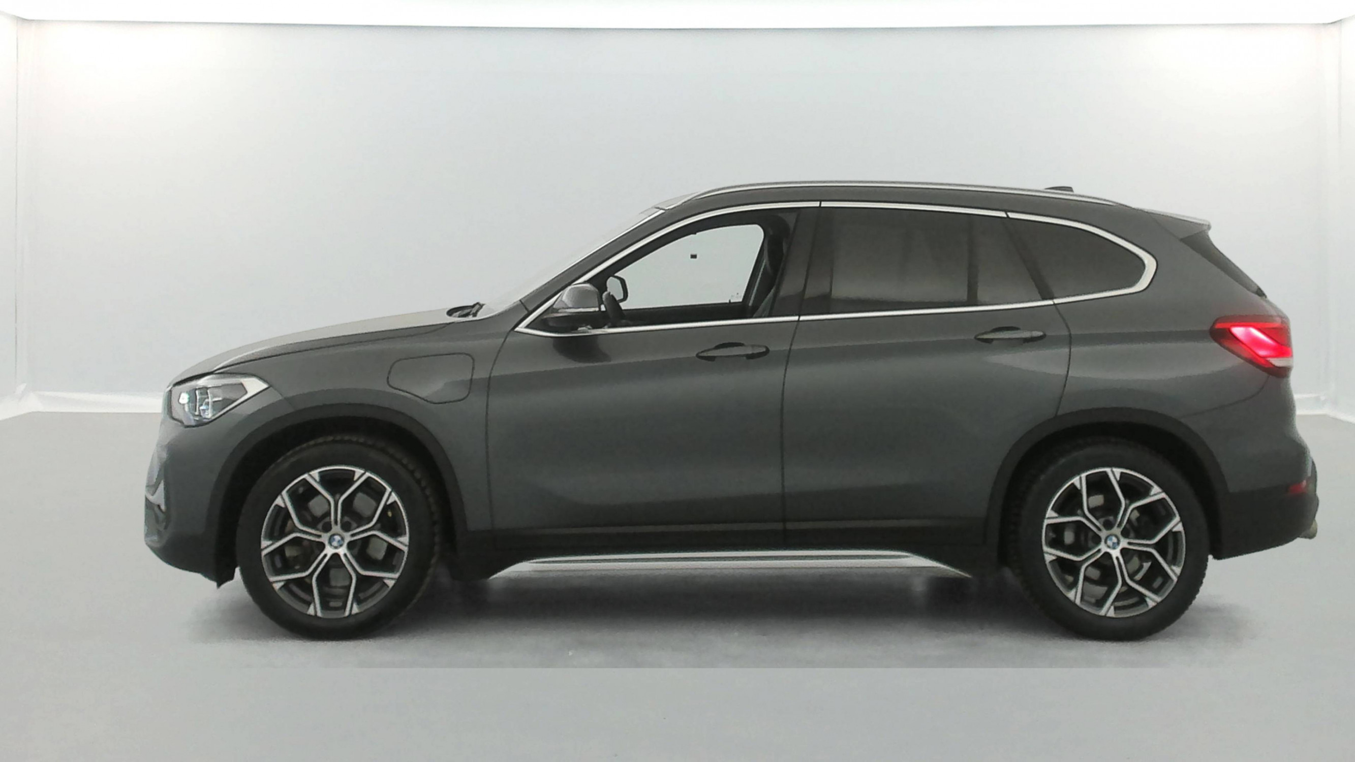 Vente en ligne Bmw X1 X1 xDrive 25e 220 ch BVA6 au prix de 22 290 €