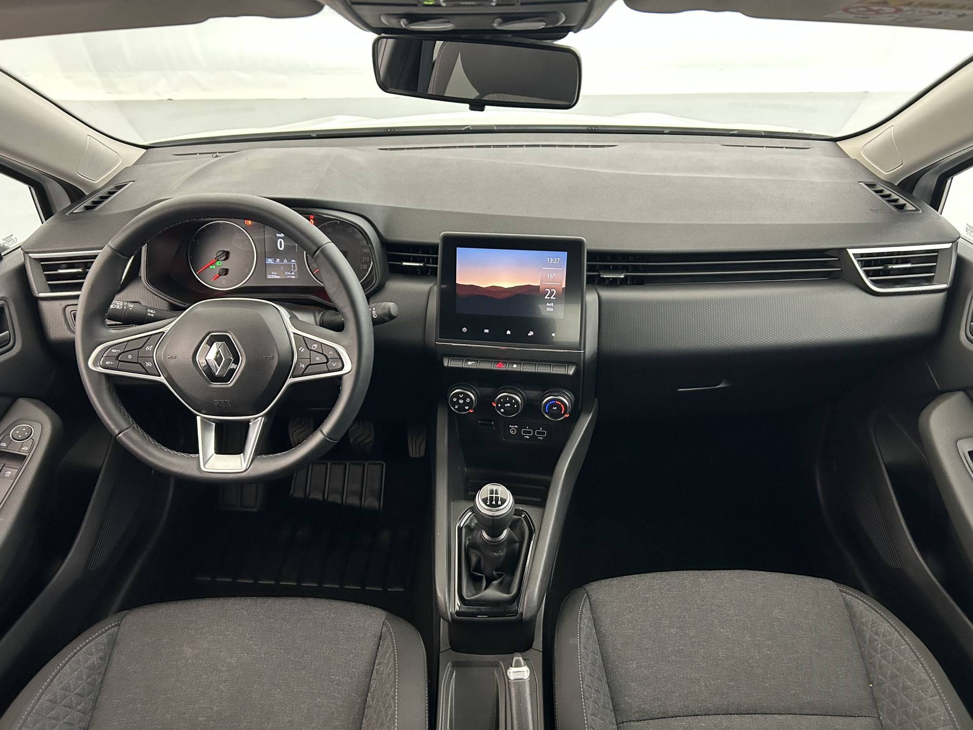 Vente en ligne Renault Clio 5 Clio SCe 65 - 21N au prix de 12 390 €