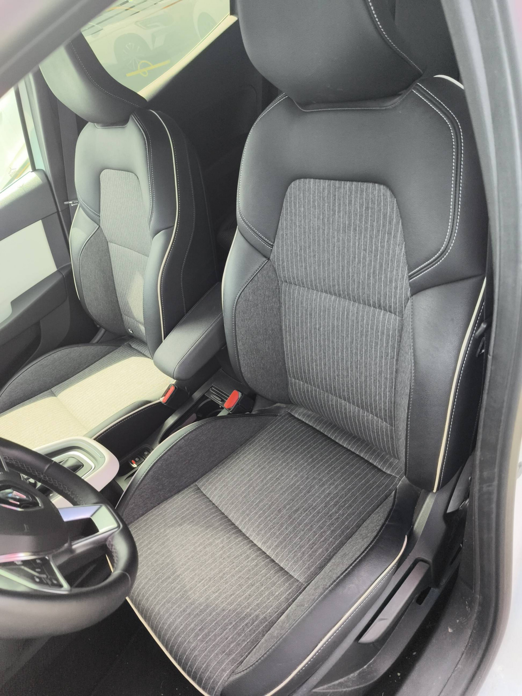 Vente en ligne Renault Clio 5 Clio E-Tech full hybrid 145 au prix de 16 290 €