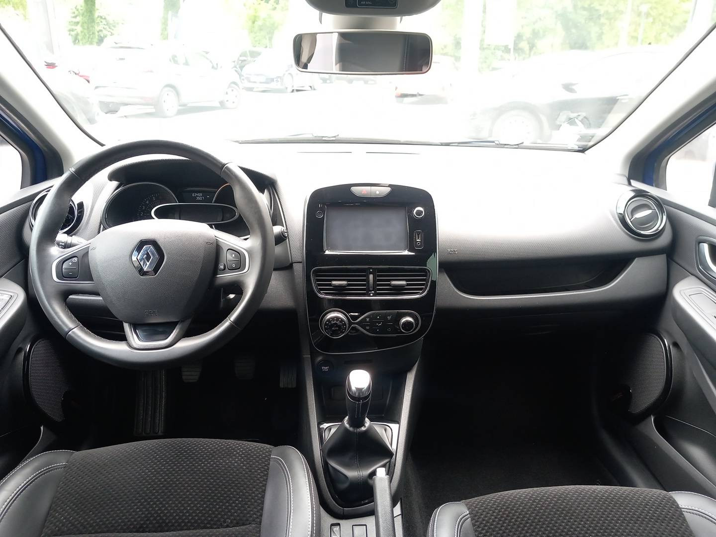 Vente en ligne Renault Clio 4 Clio TCe 90 Energy au prix de 10 990 €