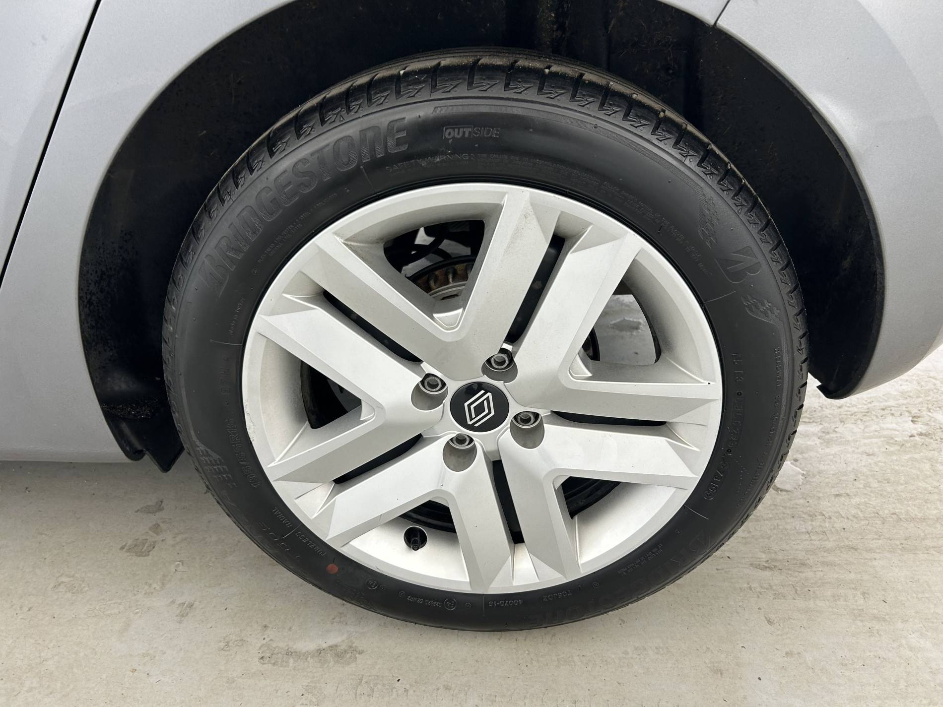Vente en ligne Renault Clio 5 Clio TCe 90 au prix de 14 890 €
