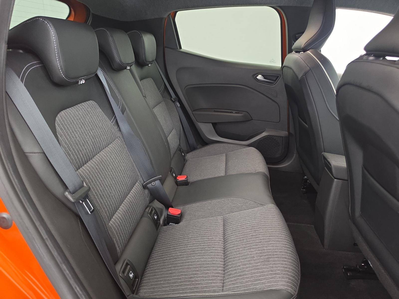 Vente en ligne Renault Clio 5 Clio TCe 90 au prix de 15 290 €