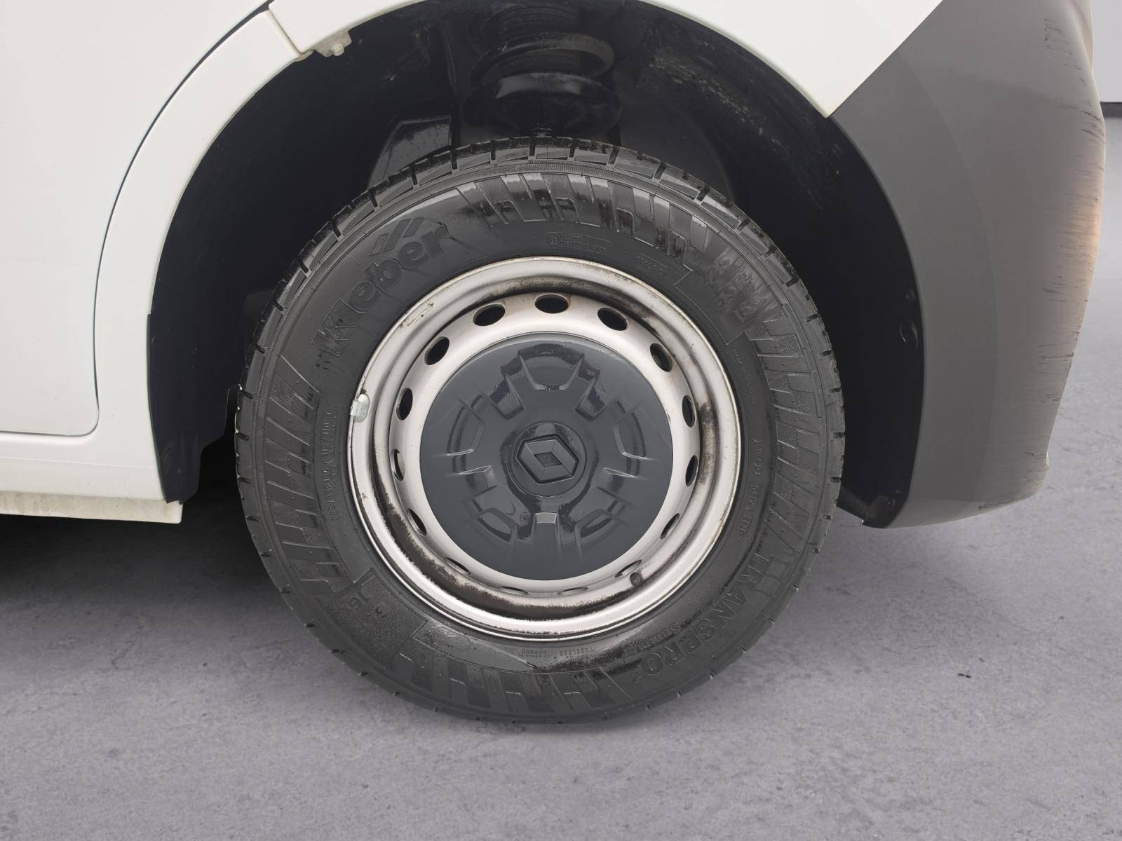Vente en ligne Renault Master Fourgon MASTER FGN TRAC F3500 L3H3 BLUE DCI 135 au prix de 26 990 €
