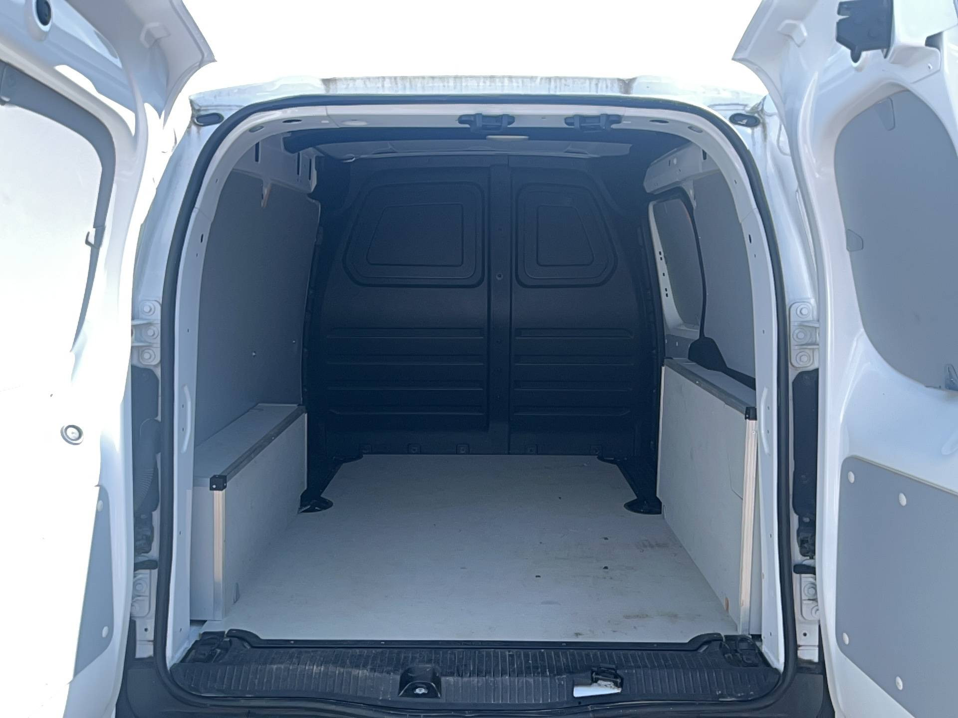 Vente en ligne Renault Kangoo Van  BLUE DCI 95 EDC au prix de 17 991 €