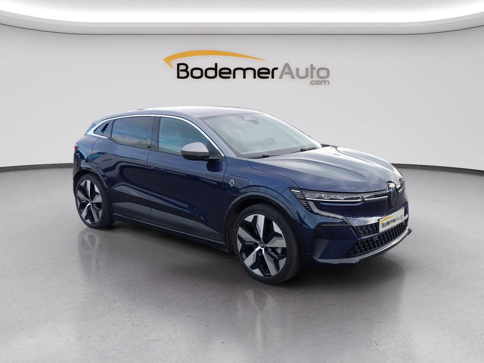 Vente en ligne Renault Megane E-Tech  EV60 220 ch super charge au prix de 23 990 €