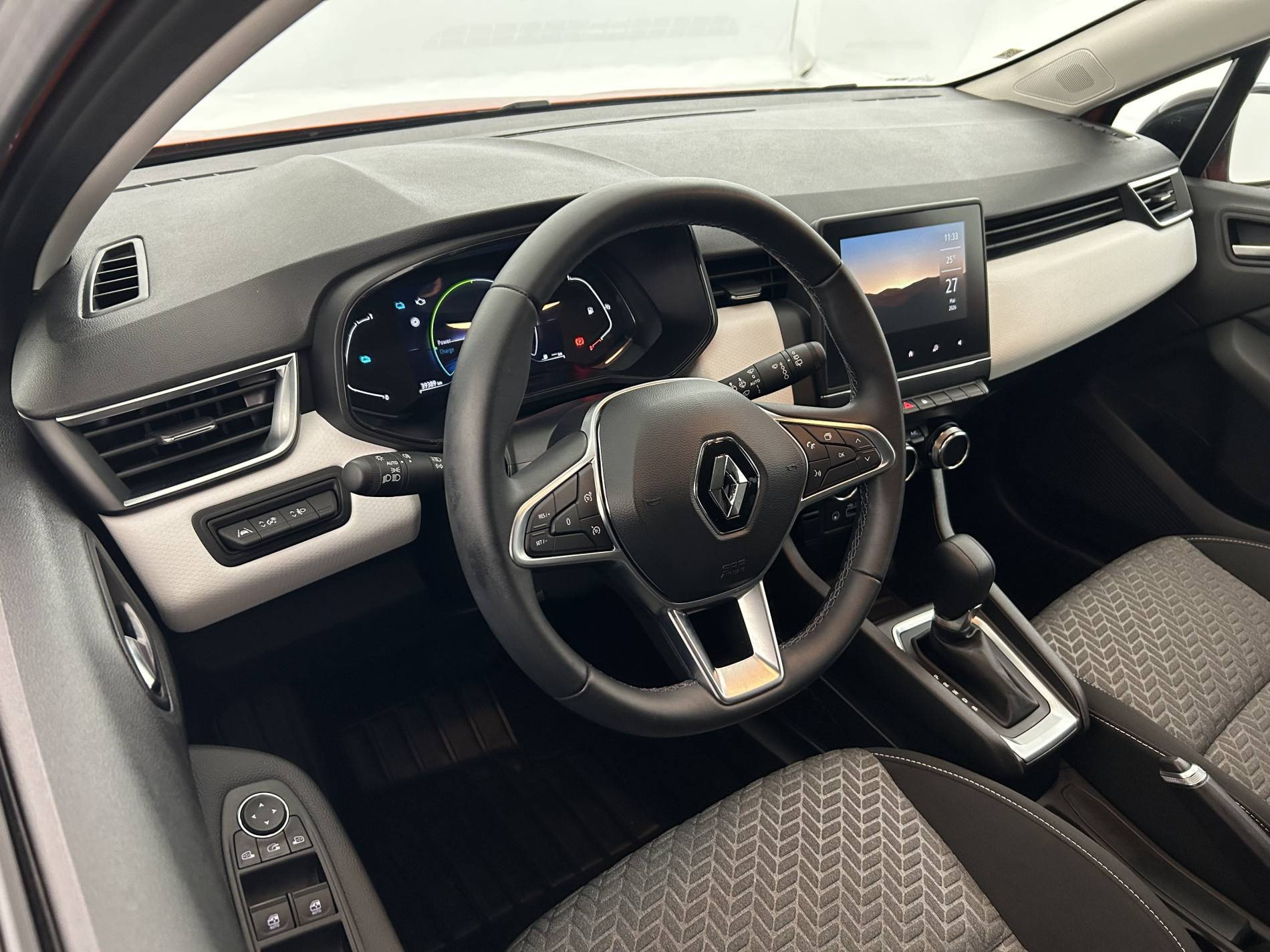 Vente en ligne Renault Clio 5 Clio E-Tech full hybrid 145 au prix de 17 390 €