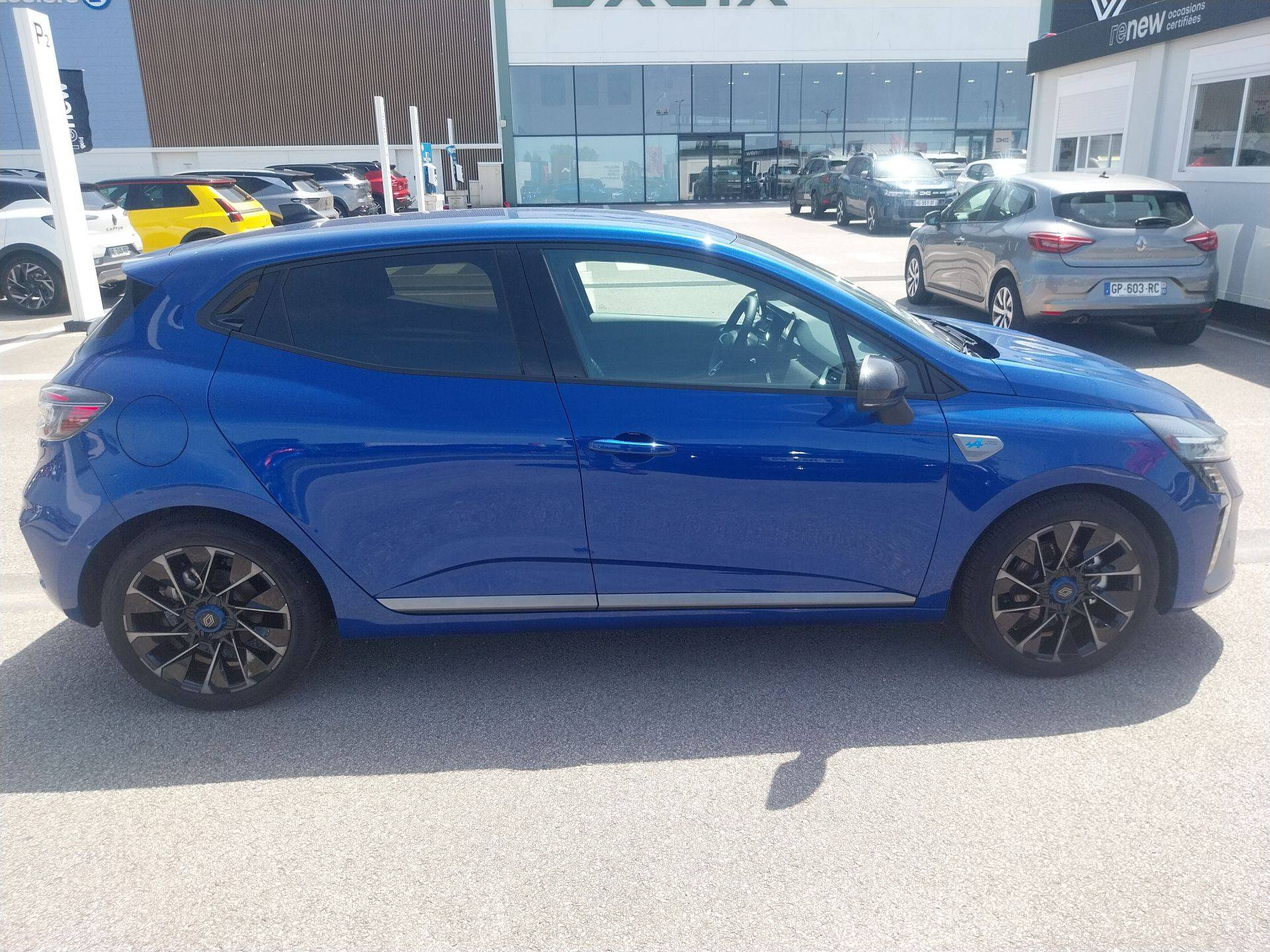 Vente en ligne Renault Clio 5 Clio E-Tech full hybrid 145 ch GSR2 au prix de 22 490 €