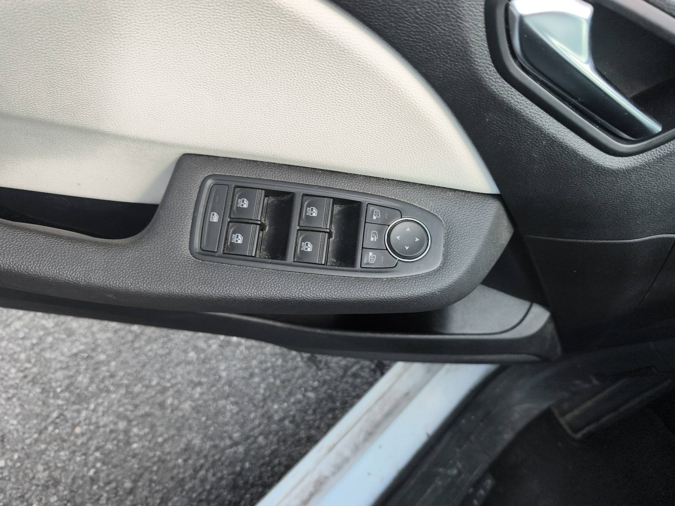 Vente en ligne Renault Clio 5 Clio E-Tech full hybrid 145 au prix de 16 290 €