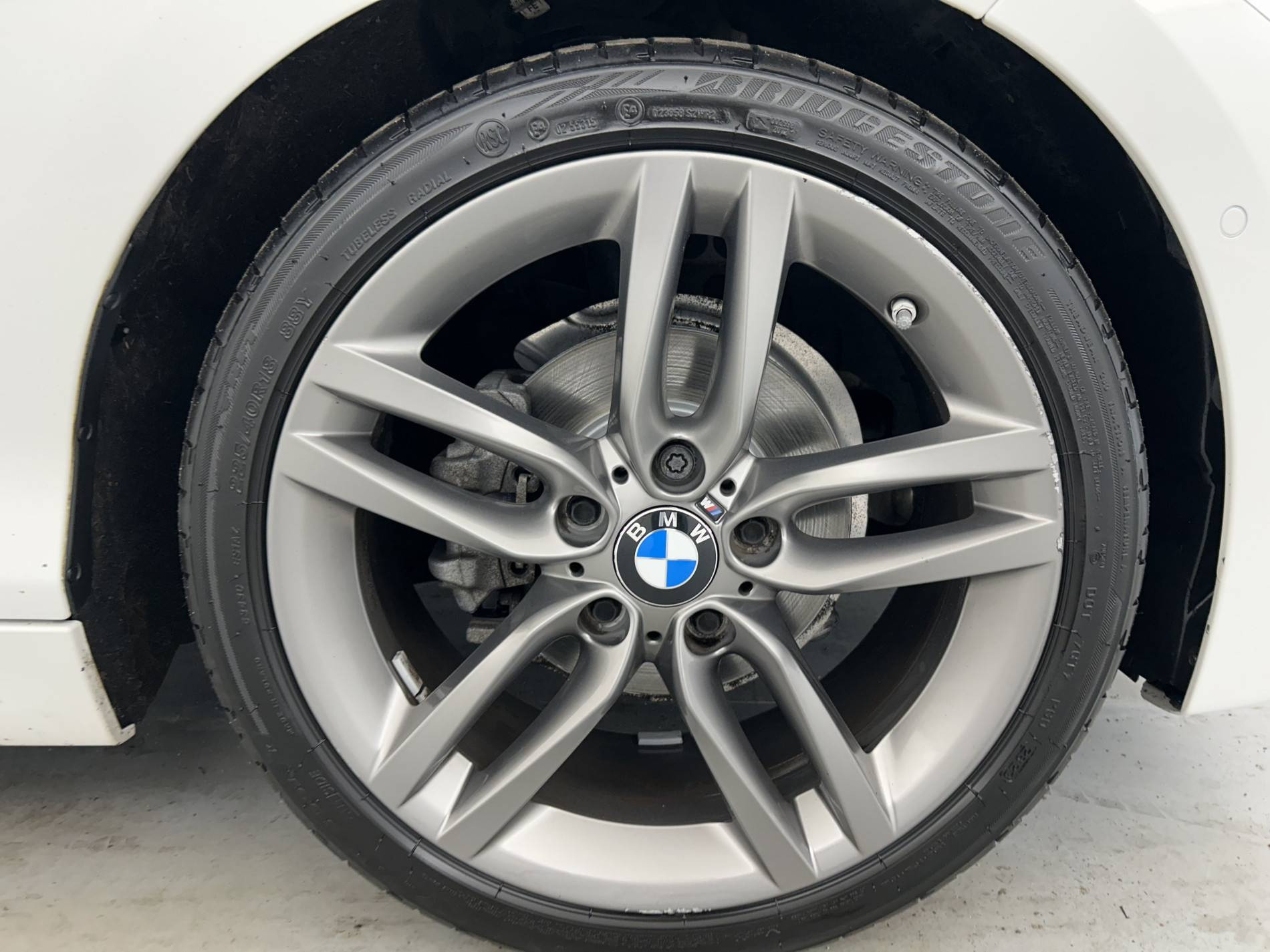 Vente en ligne Bmw Série 1 116d 116 ch BVA8 au prix de 18 990 €