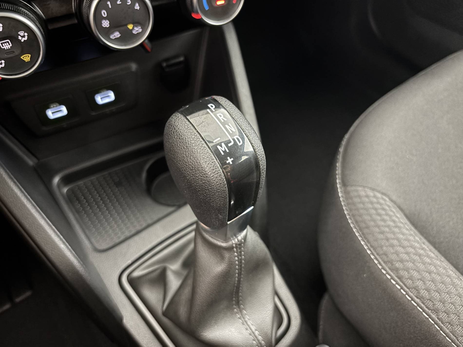 Vente en ligne Dacia Duster  TCe 150 FAP 4x2 EDC au prix de 17 390 €