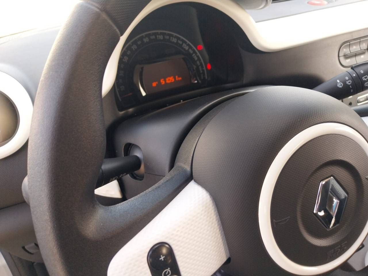 Vente en ligne Renault Twingo 3  SCe 65 - 20 au prix de 10 490 €