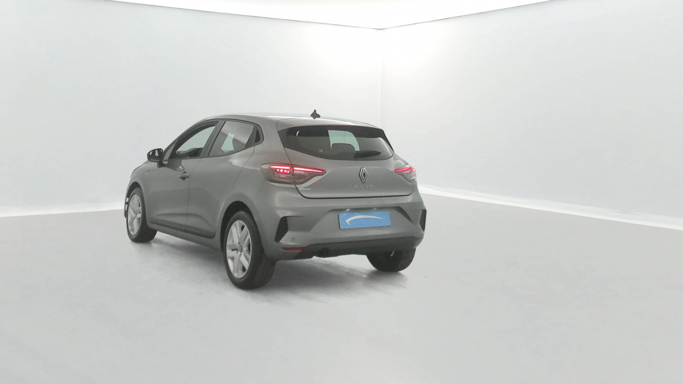 Vente en ligne Renault Clio 5 Clio Blue dCi 100 ch GSR2 au prix de 18 191 €
