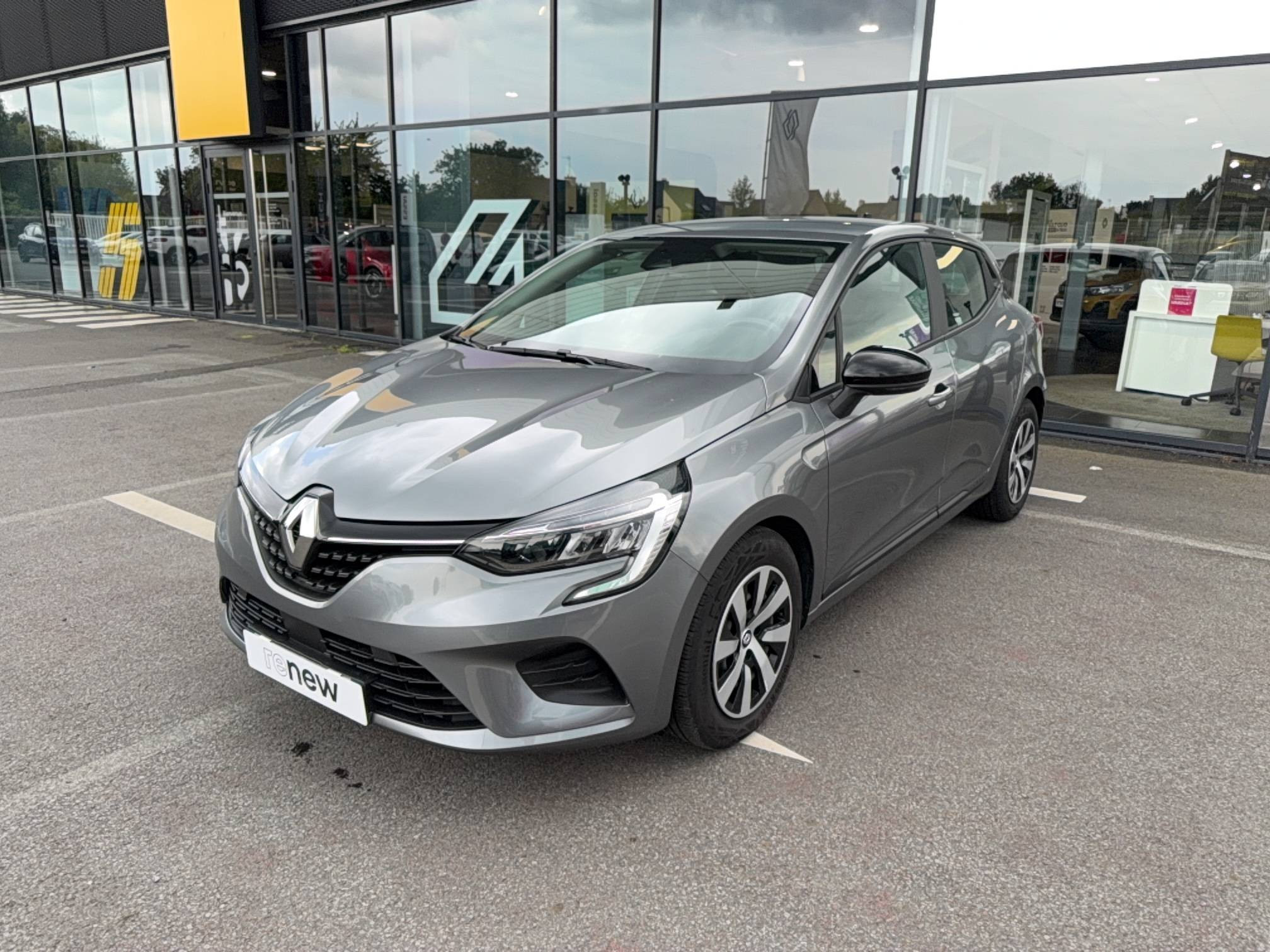 Vente en ligne Renault Clio 5 Clio TCe 90 au prix de 14 990 €