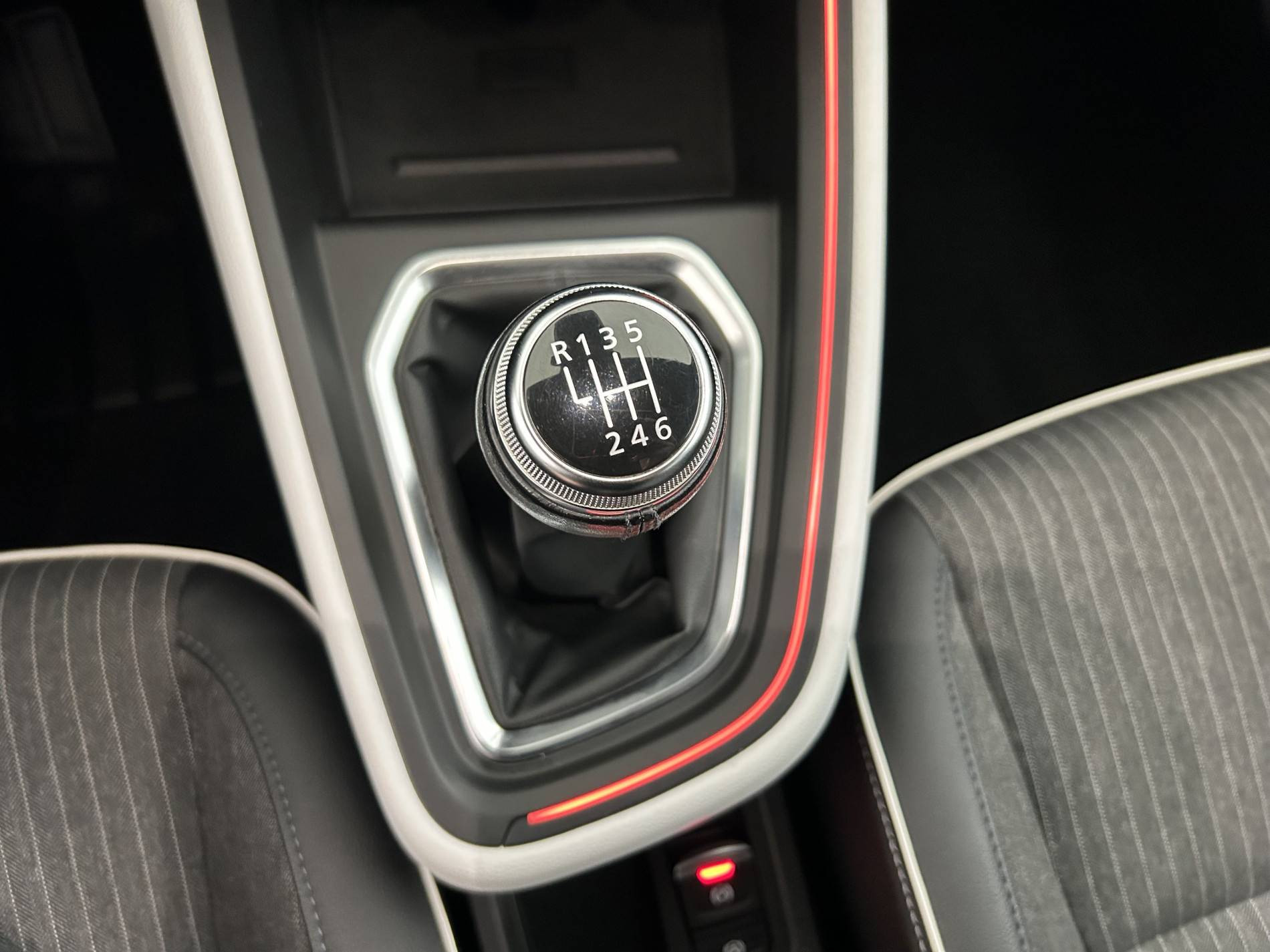 Vente en ligne Renault Clio 5 Clio TCe 90 au prix de 15 490 €