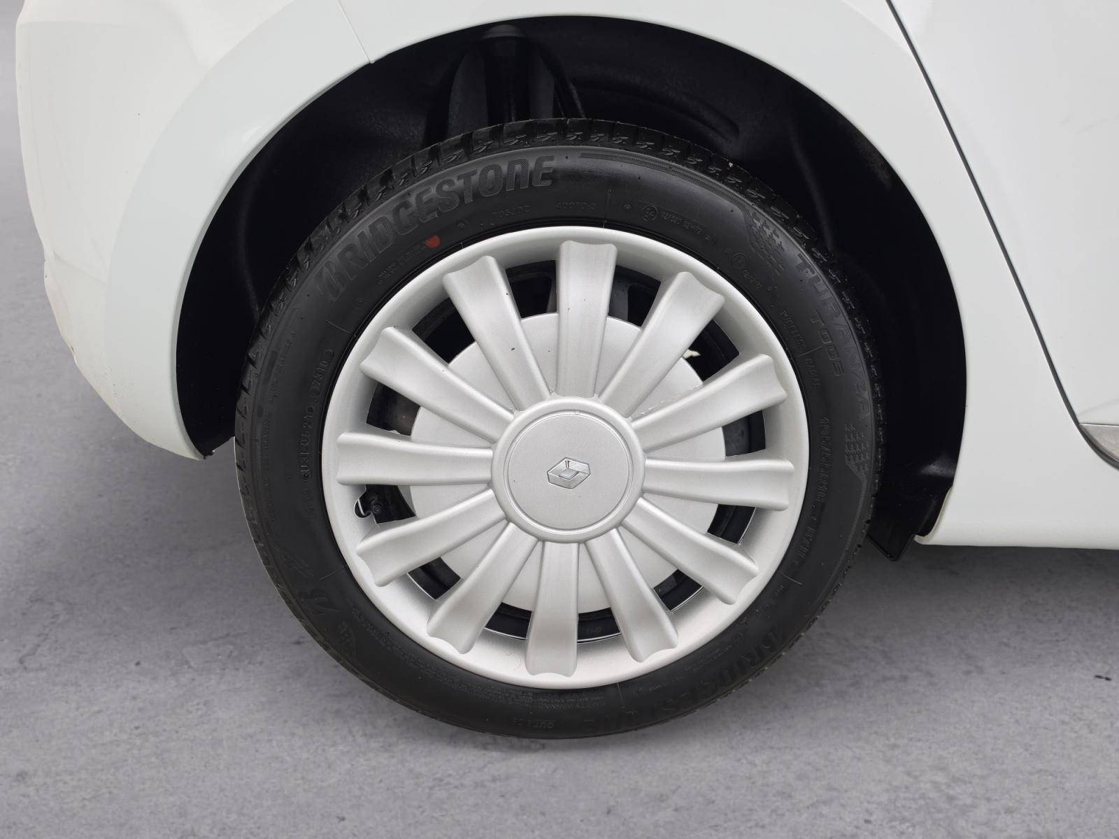 Vente en ligne Renault Clio 5 Clio TCe 90 - 21 au prix de 12 791 €