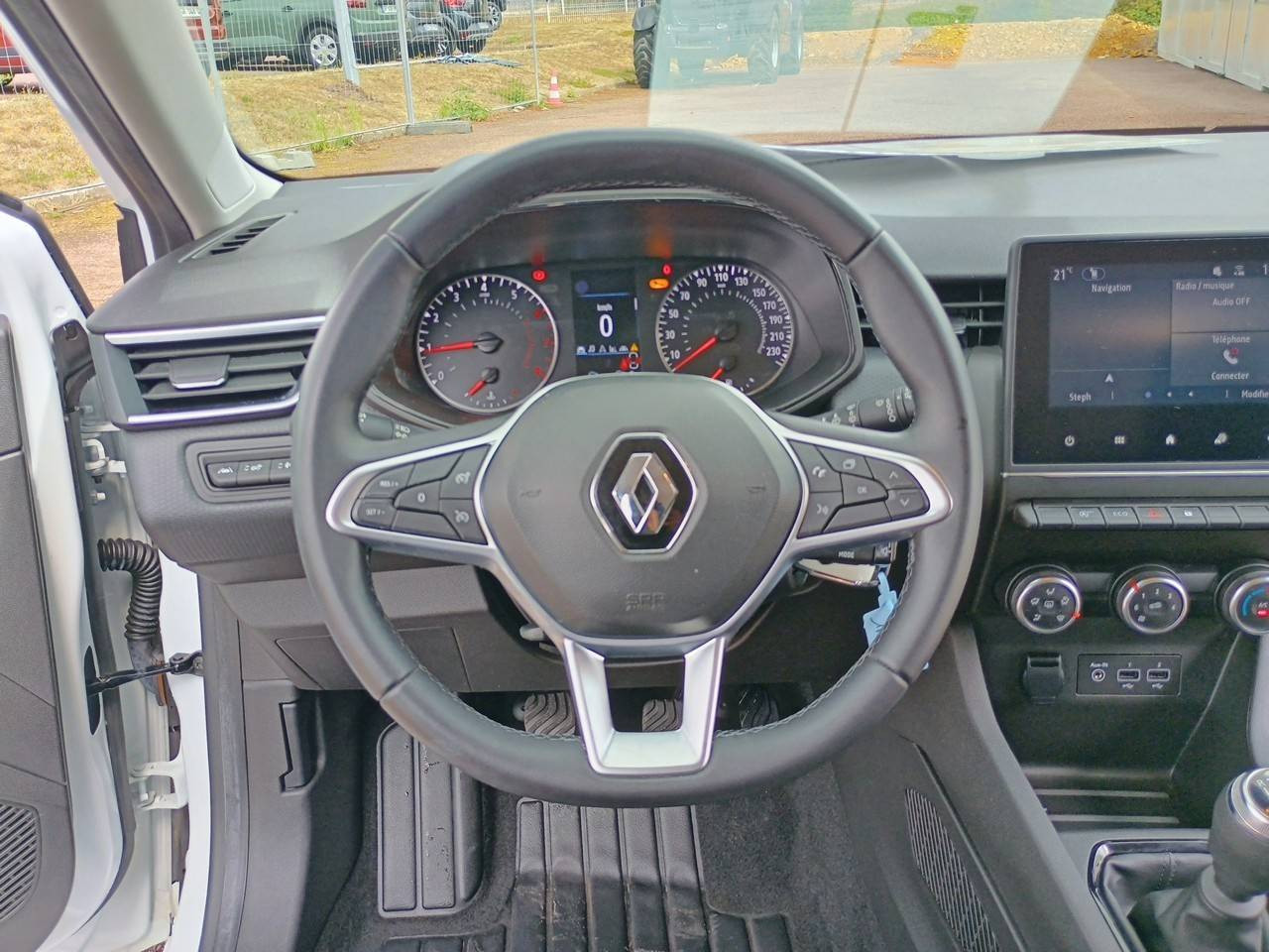 Vente en ligne Renault Clio 5 Clio TCe 90 - 21N au prix de 12 990 €