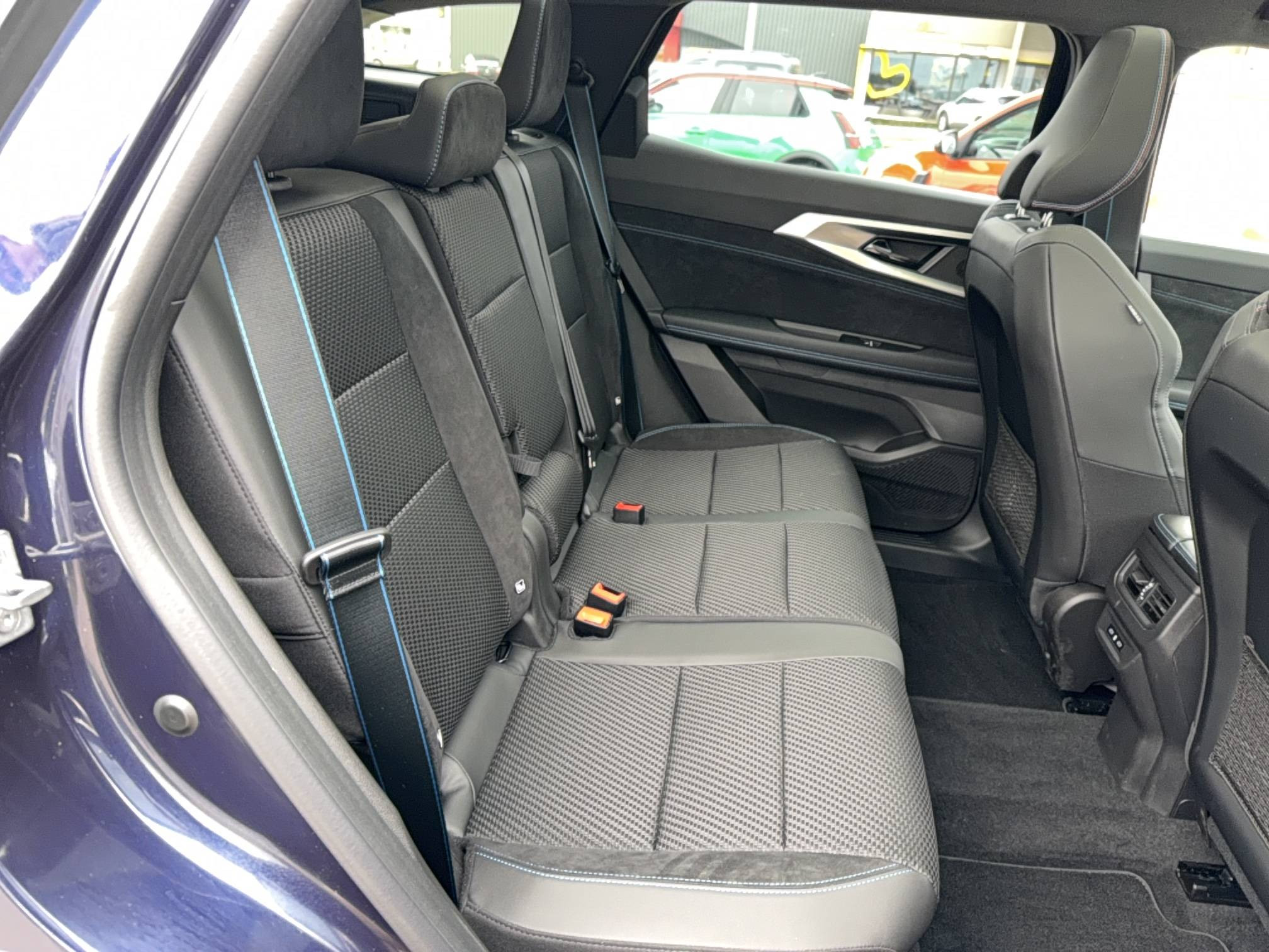 Vente en ligne Renault Espace Espace full hybrid E-Tech 200 ch 7pl au prix de 48 780 €
