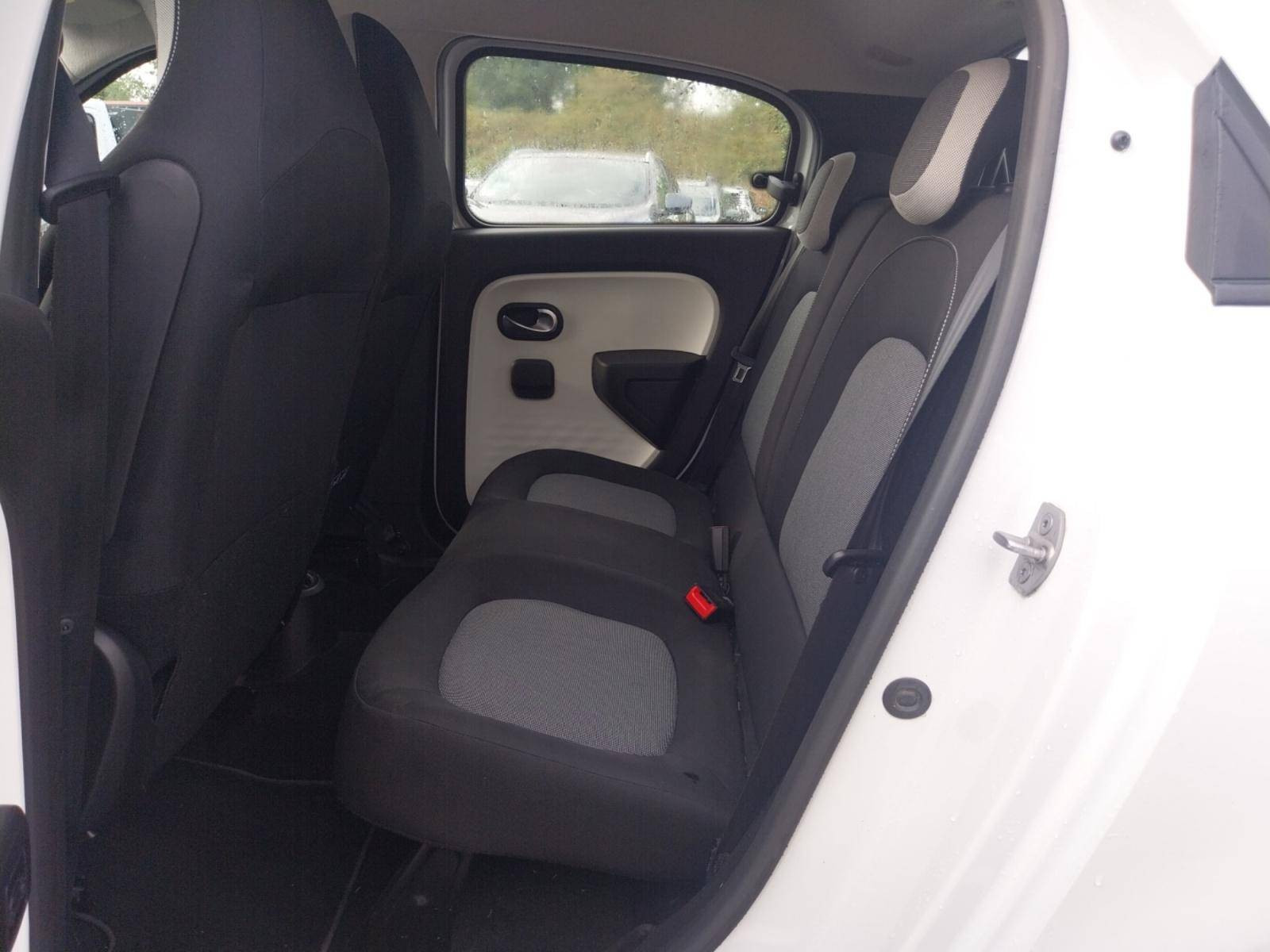 Vente en ligne Renault Twingo Electrique Twingo III E-Tech au prix de 12 990 €
