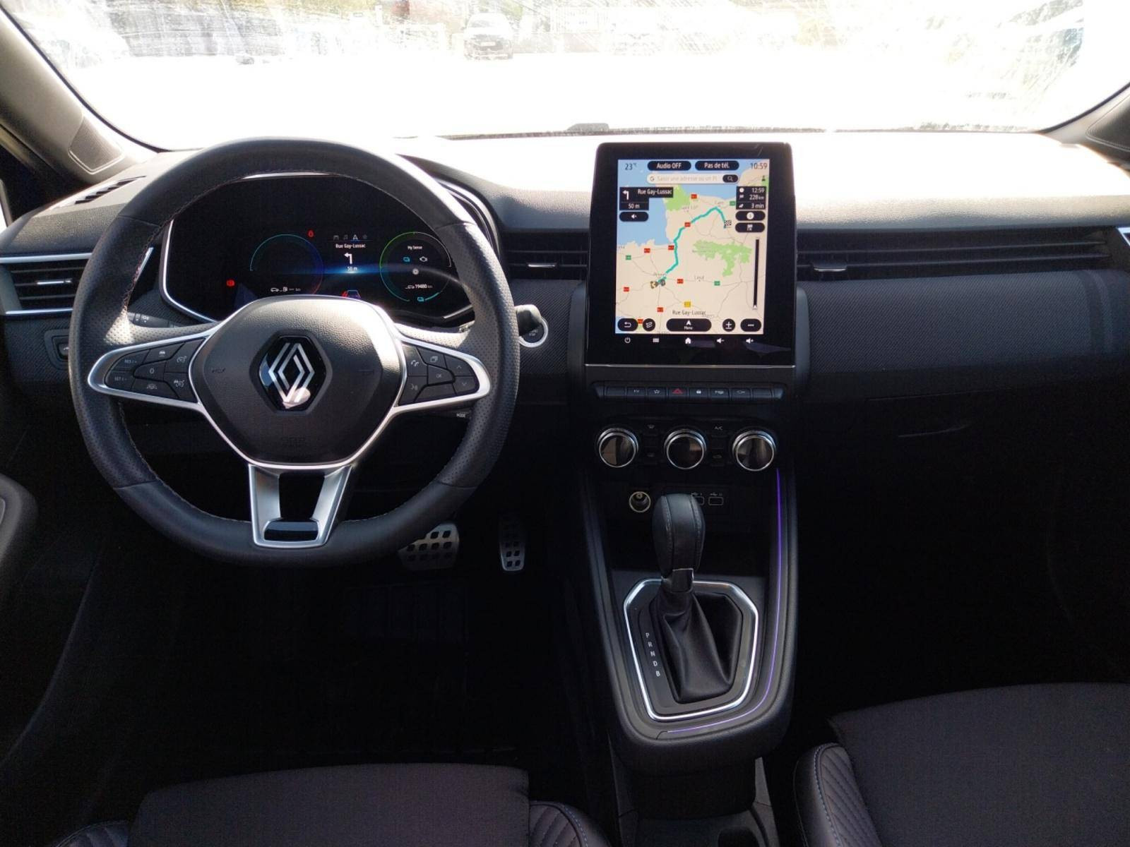 Vente en ligne Renault Clio 5 Clio E-Tech full hybrid 145 au prix de 21 490 €