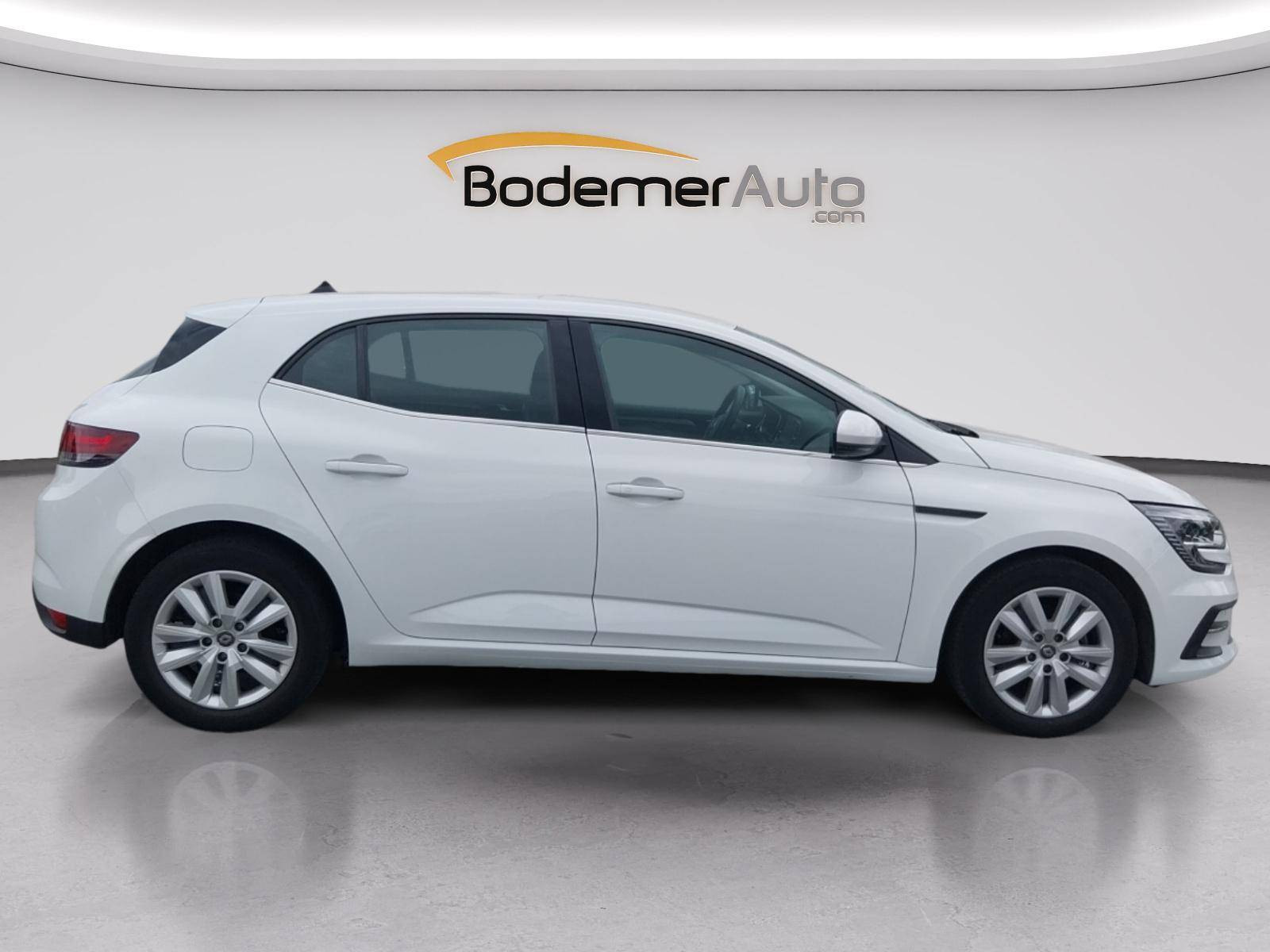 Vente en ligne Renault Megane 4 Mégane IV Berline Blue dCi 115 au prix de 13 290 €