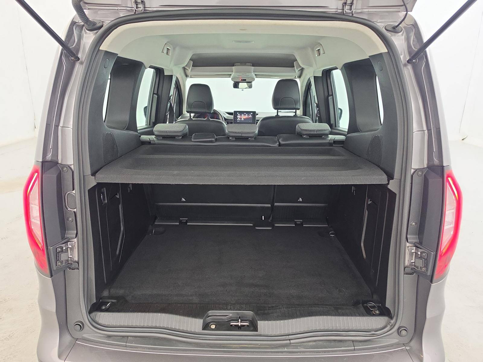 Vente en ligne Renault Kangoo  Blue dCi 95 au prix de 17 491 €