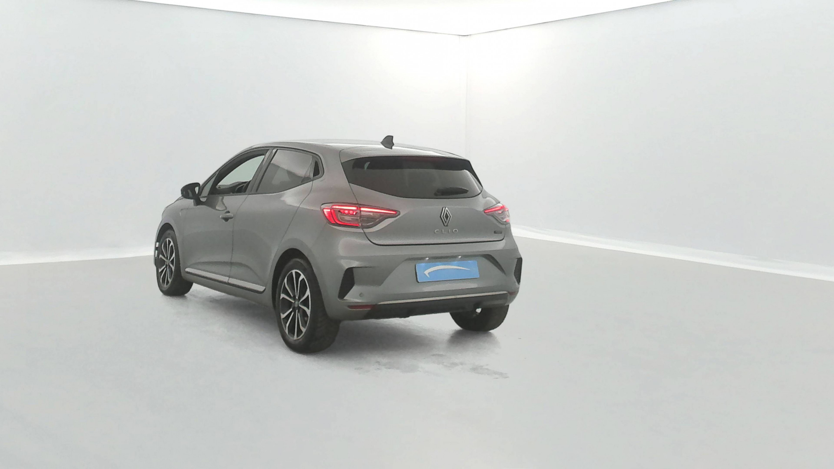 Vente en ligne Renault Clio 5 Clio E-Tech full hybrid 145 au prix de 18 390 €
