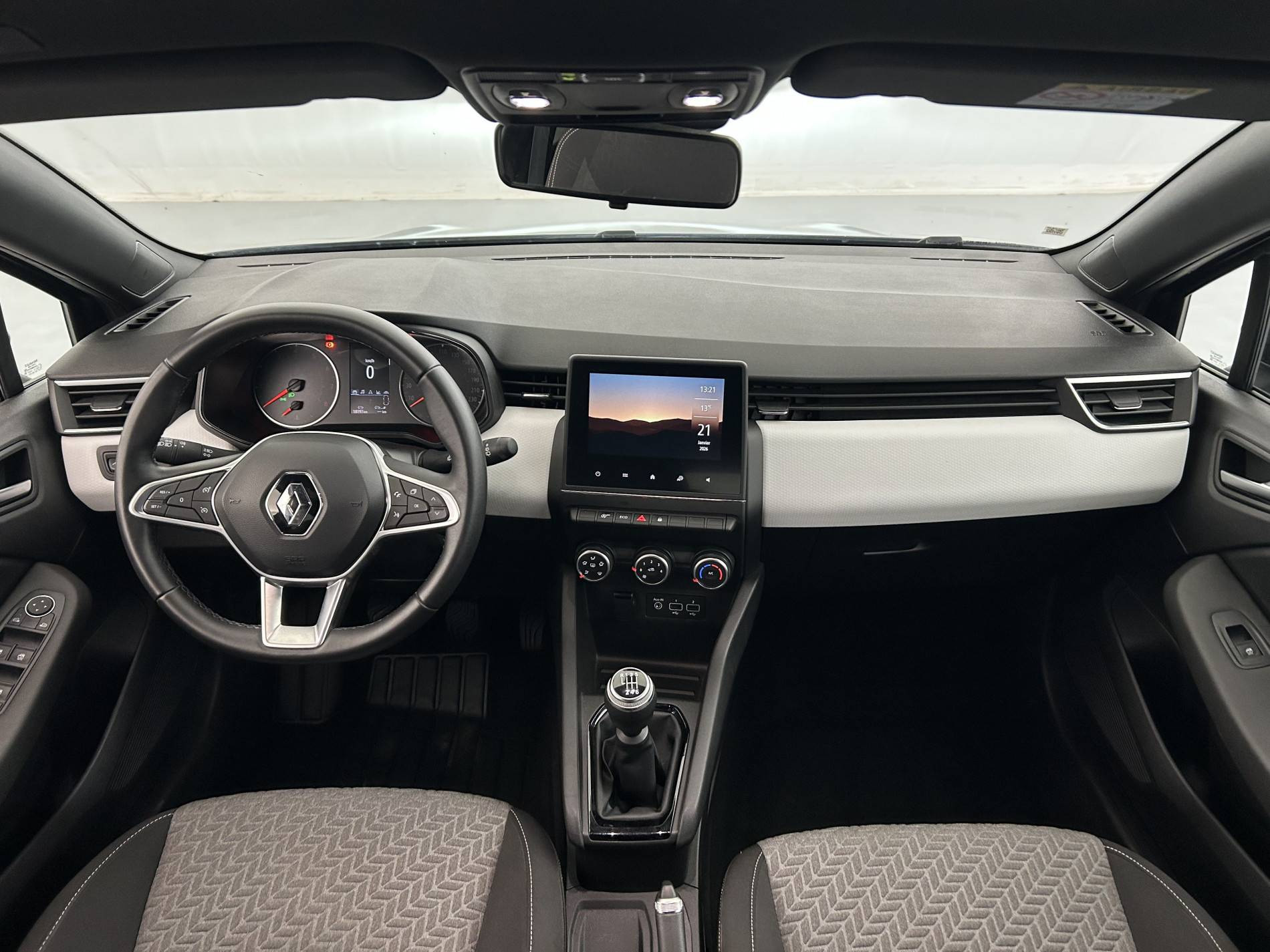 Vente en ligne Renault Clio 5 Clio TCe 90 - 21N au prix de 14 640 €