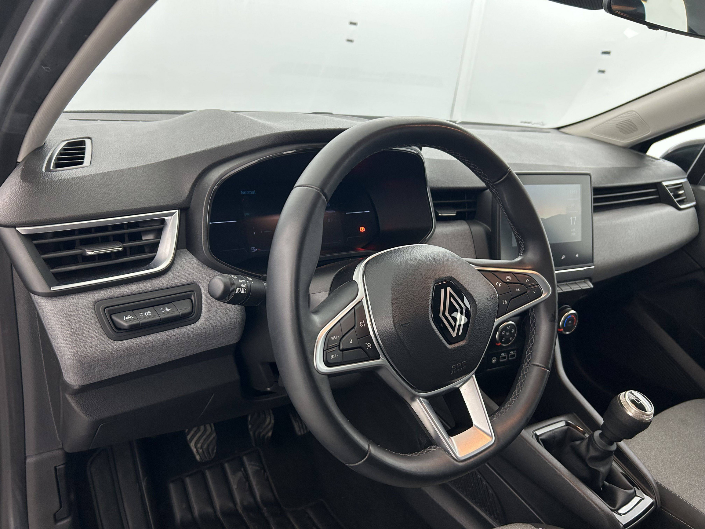 Vente en ligne Renault Clio 5 Clio TCe 90 au prix de 14 490 €
