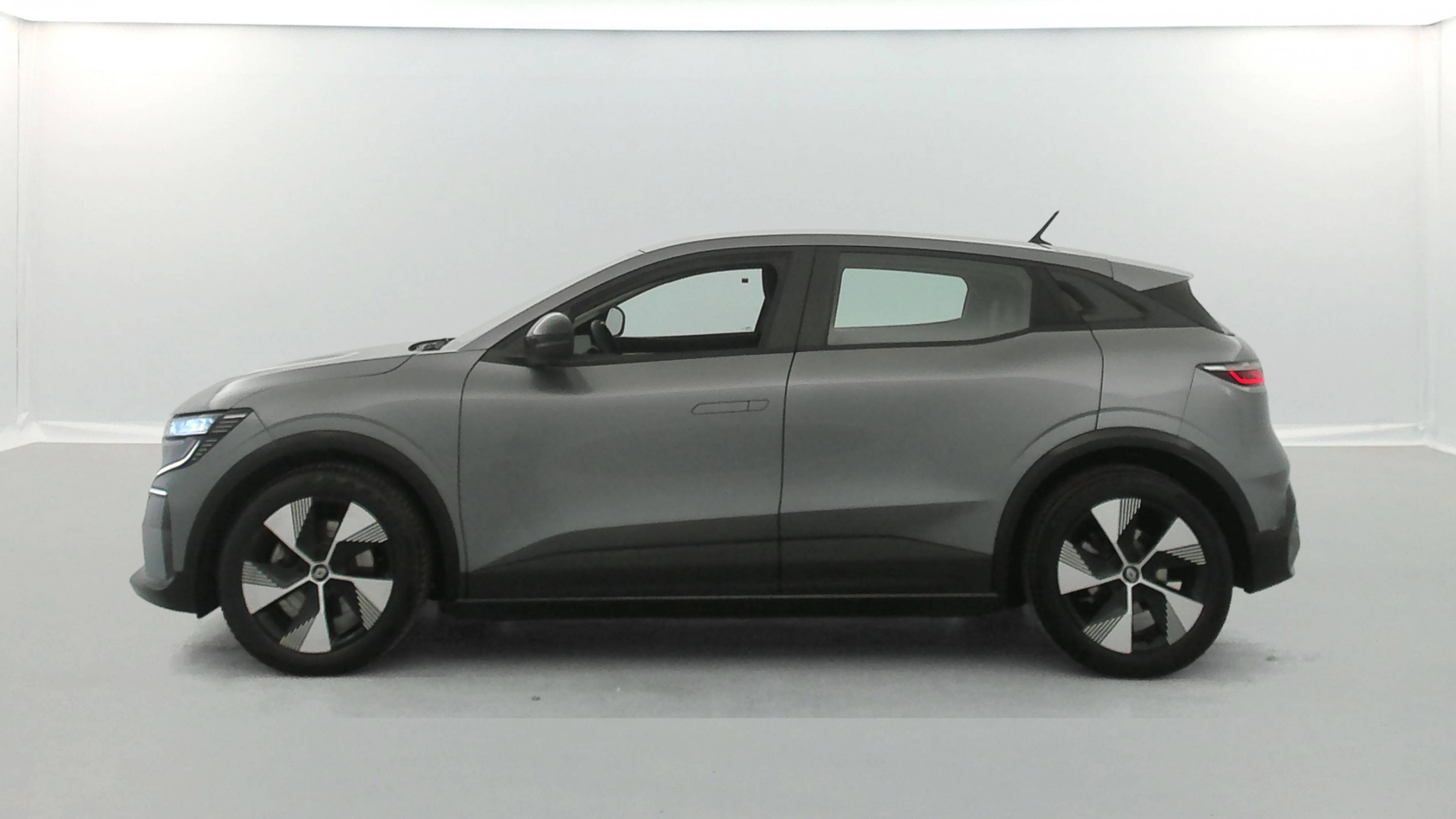 Vente en ligne Renault Megane E-Tech  EV60 220 ch super charge au prix de 24 990 €
