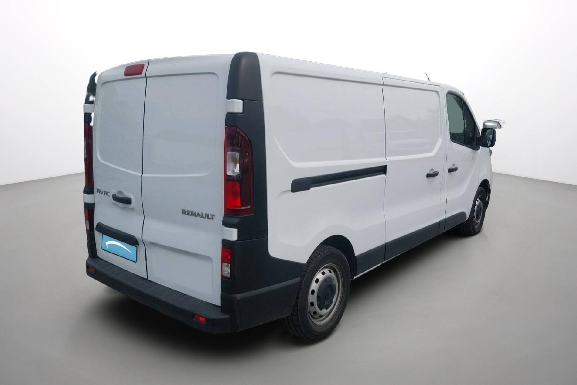 Vente en ligne Renault Trafic 3 Fourgon TRAFIC FGN L2H1 3000 KG BLUE DCI 130 au prix de 22 990 €