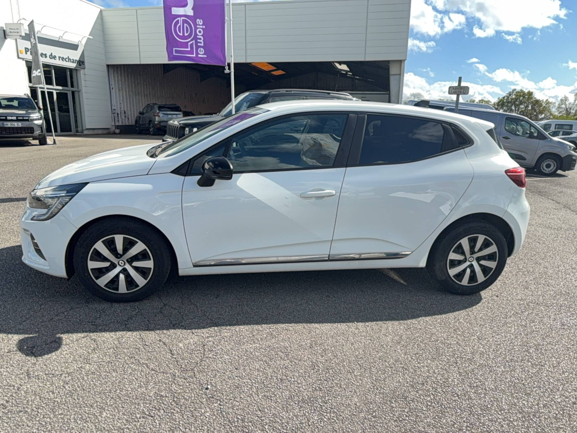 Vente en ligne Renault Clio 5 Clio TCe 90 au prix de 14 990 €