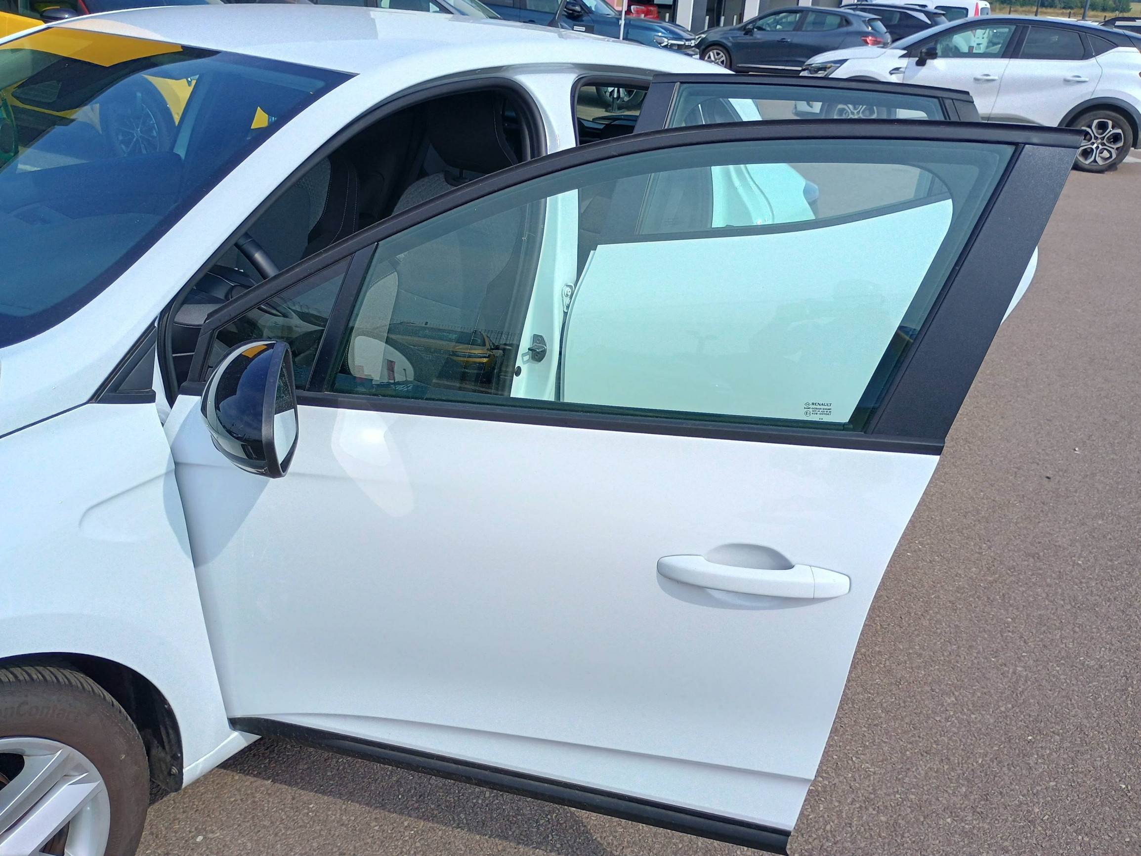 Vente en ligne Renault Clio 5 Clio Eco-G 100 ch GSR2 au prix de 14 991 €