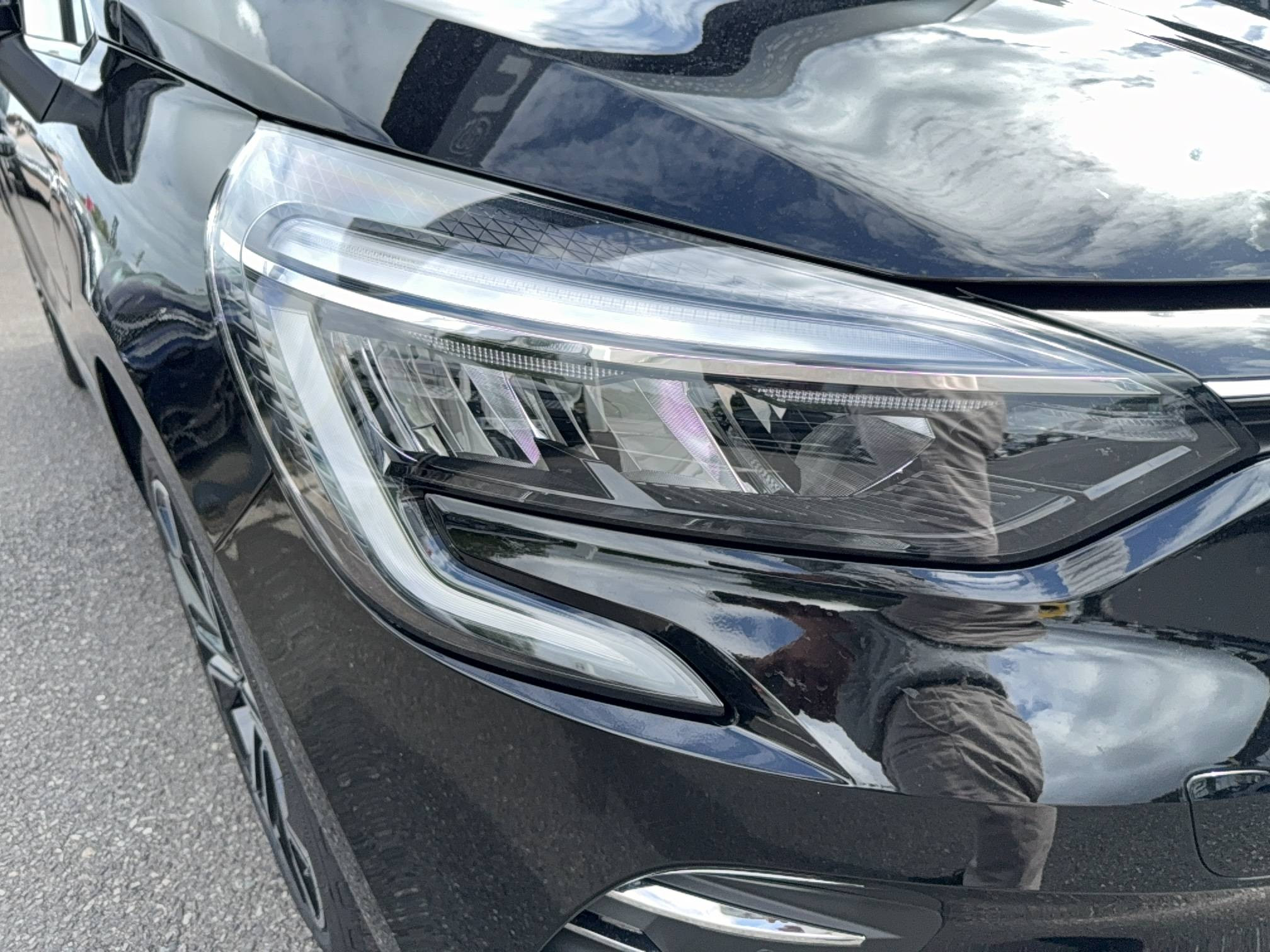 Vente en ligne Renault Clio 5 Clio E-Tech 140 - 21N au prix de 18 900 €