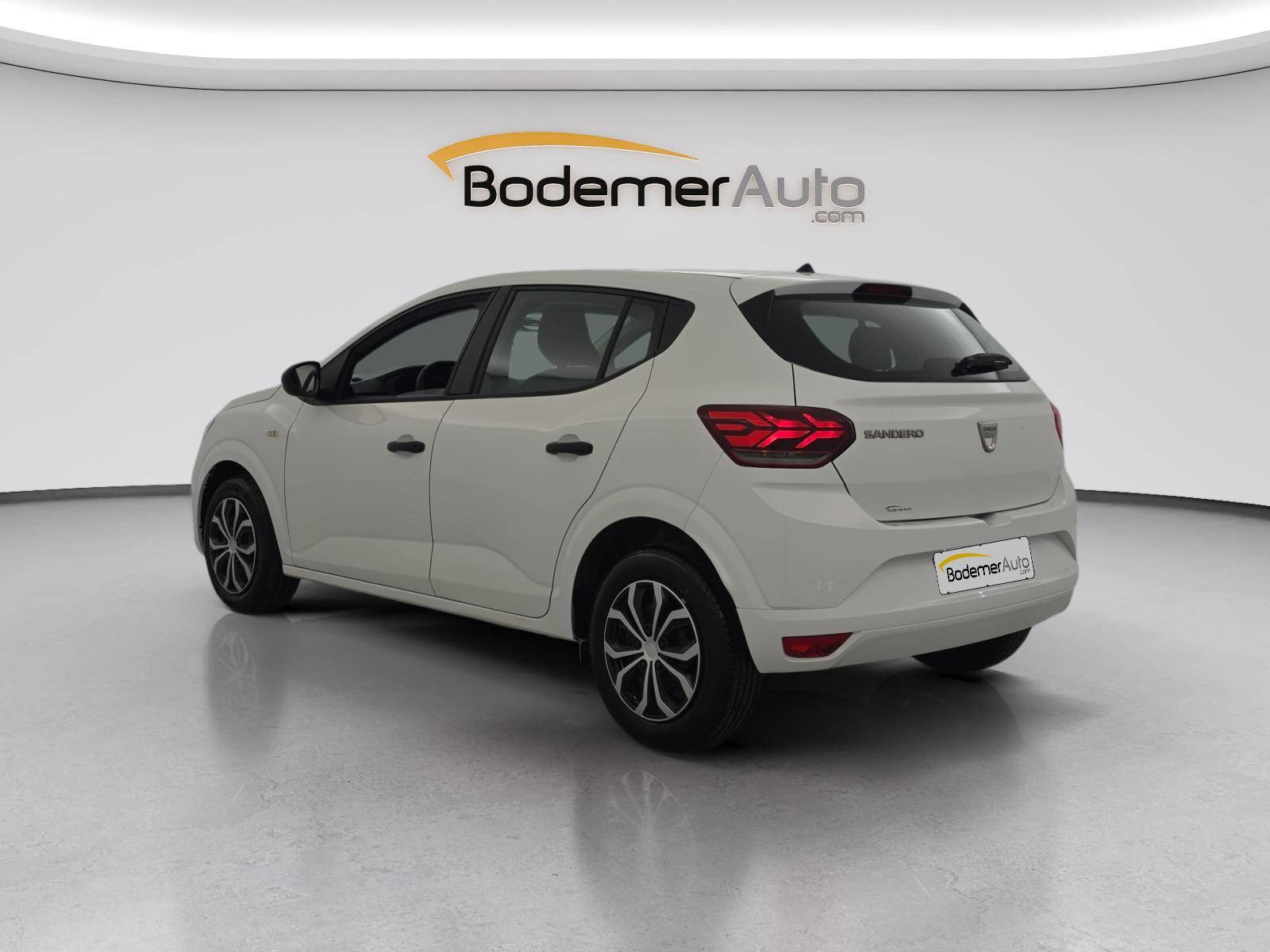 Vente en ligne Dacia Sandero  SCe 65 - 22 au prix de 10 990 €