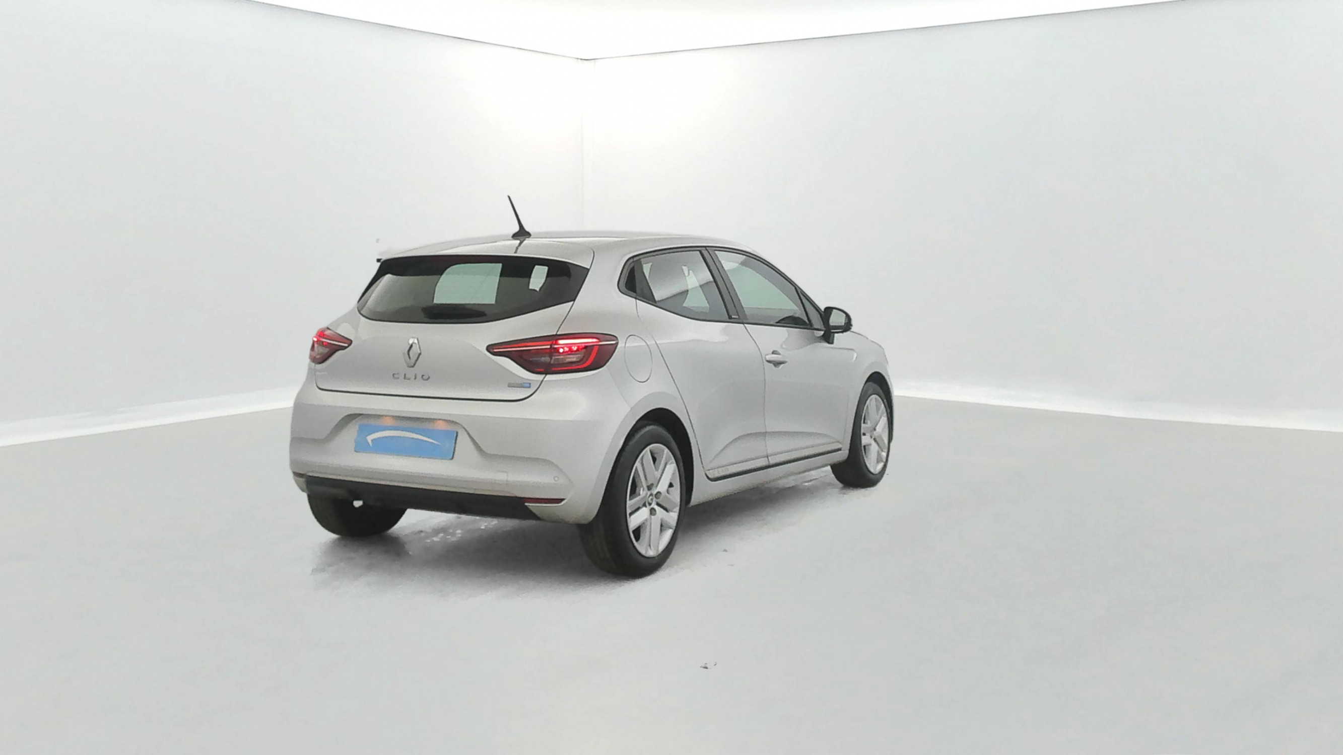 Vente en ligne Renault Clio 5 Clio E-Tech 140 - 21 au prix de 13 990 €