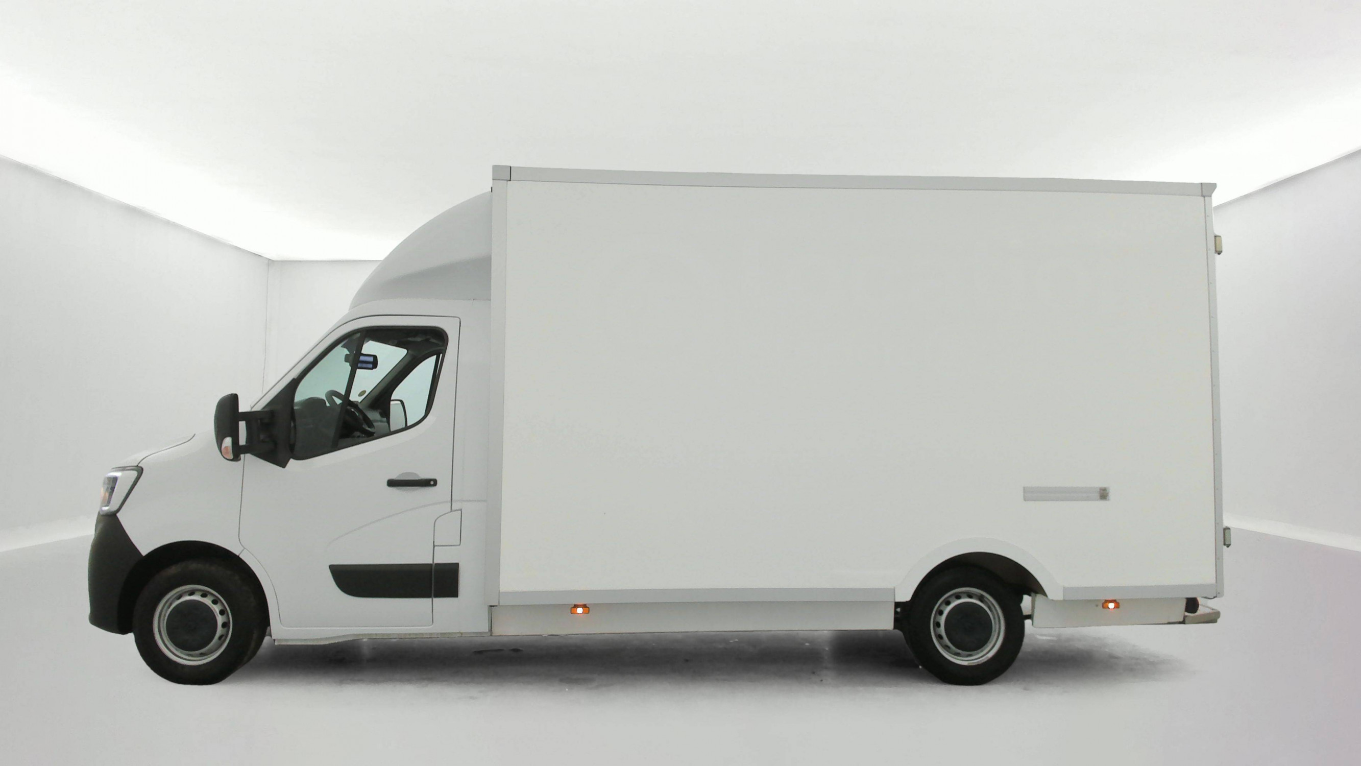 Vente en ligne Renault Master 3 Châssis Cabine MASTER PHC TRAC F3500 L3H1 BLUE DCI 145 EURO VI au prix de 30 990 €