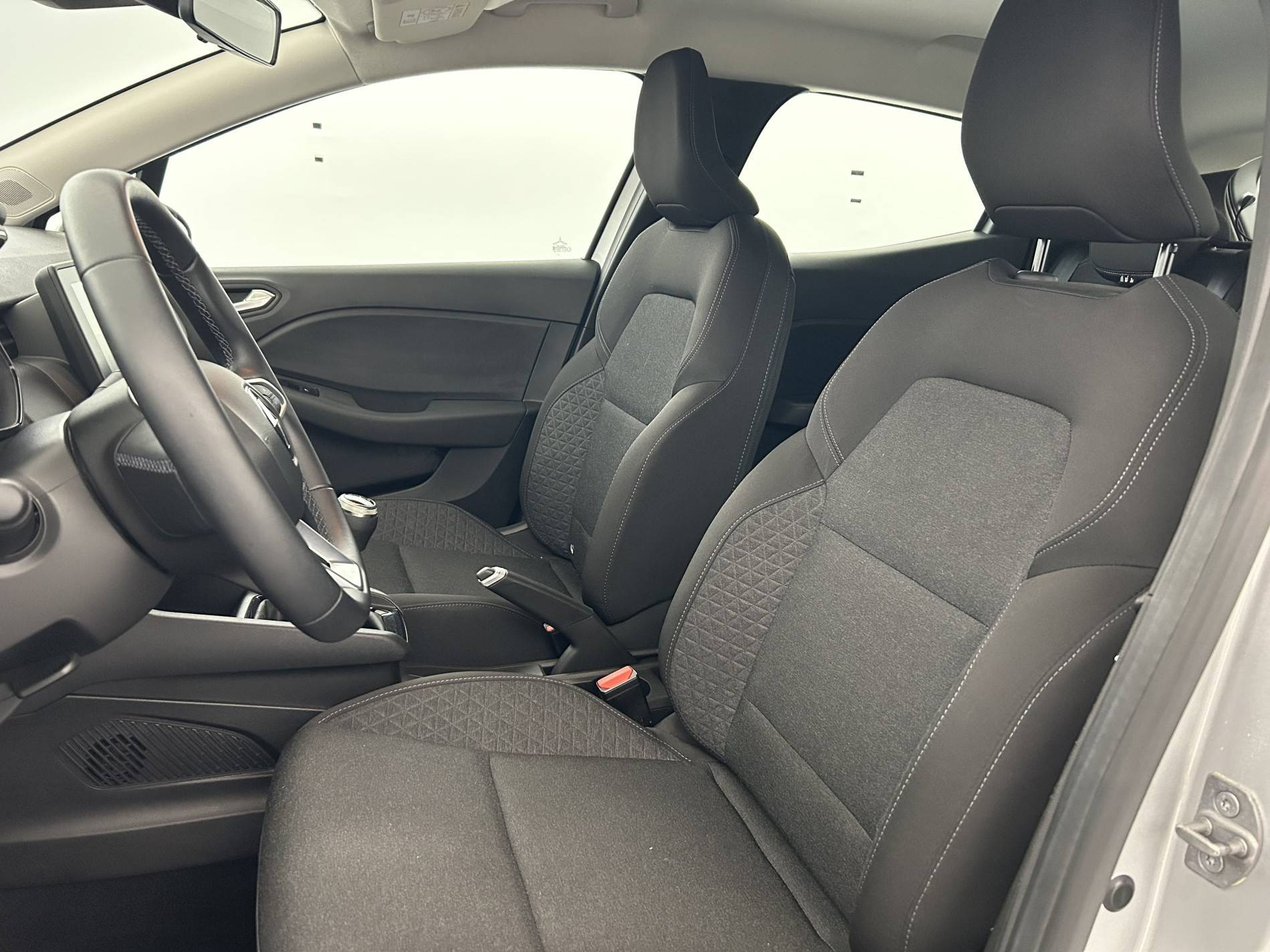 Vente en ligne Renault Clio 5 Clio TCe 90 au prix de 13 990 €