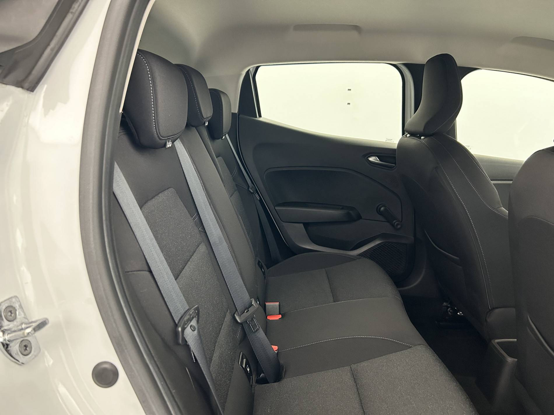 Vente en ligne Renault Clio 5 Clio TCe 90 - 21N au prix de 13 590 €