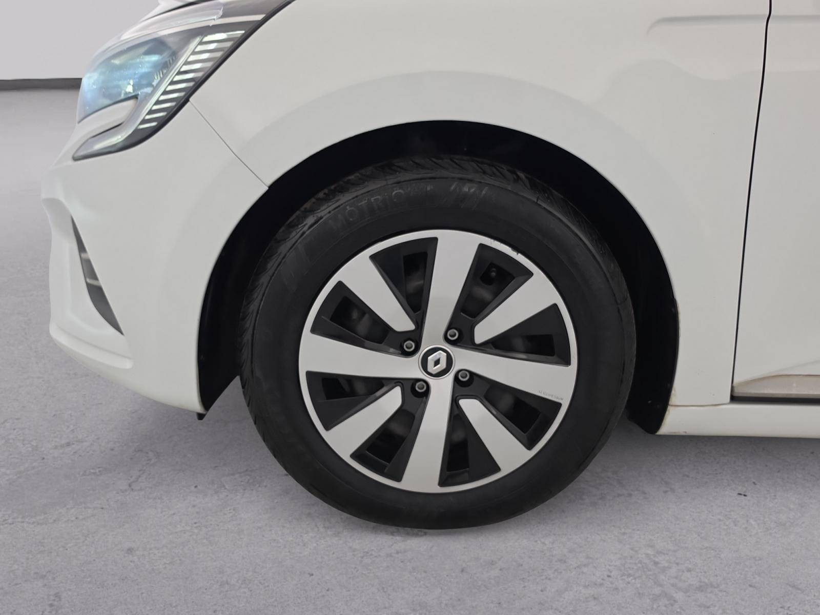 Vente en ligne Renault Clio 5 Clio TCe 90 au prix de 13 850 €