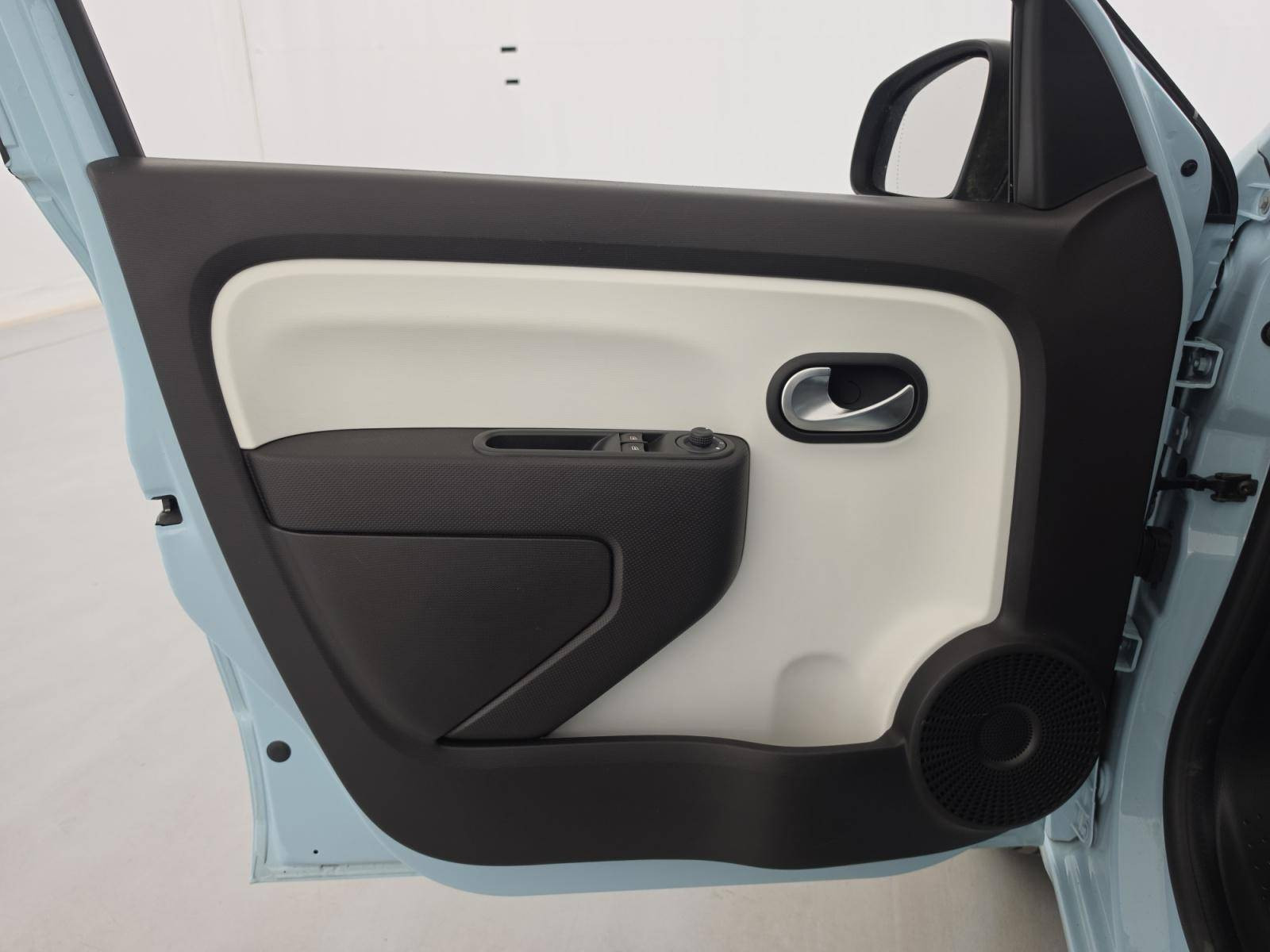 Vente en ligne Renault Twingo 3  SCe 65 - 21 au prix de 12 390 €