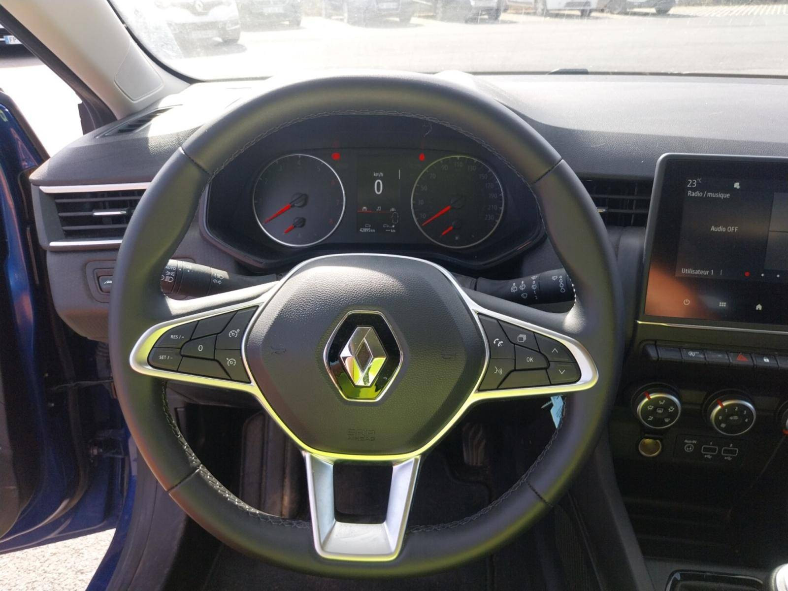 Vente en ligne Renault Clio 5 Clio SCe 65 - 21N au prix de 12 390 €