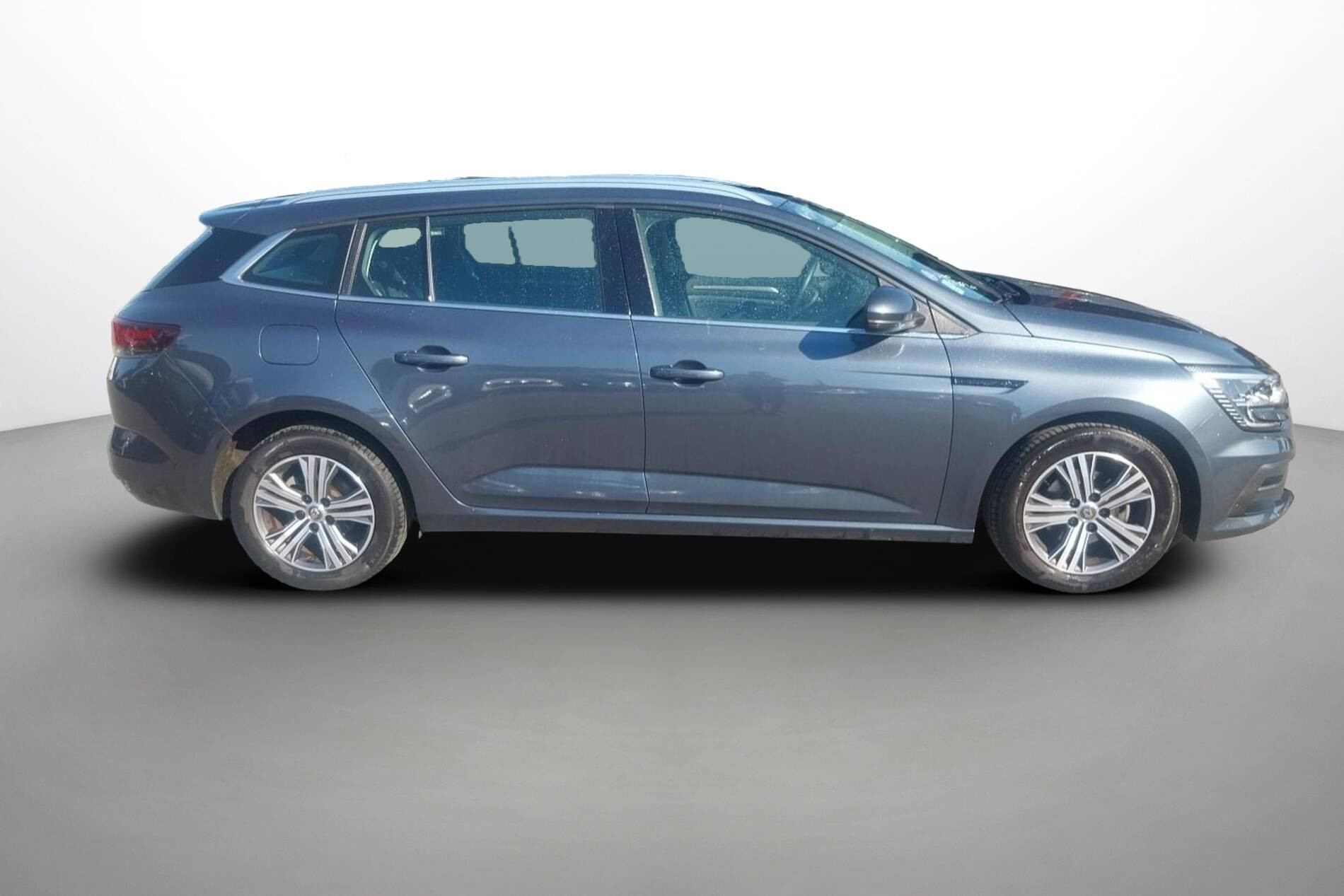 Vente en ligne Renault Megane 4 Estate  TCe 140 au prix de 15 490 €