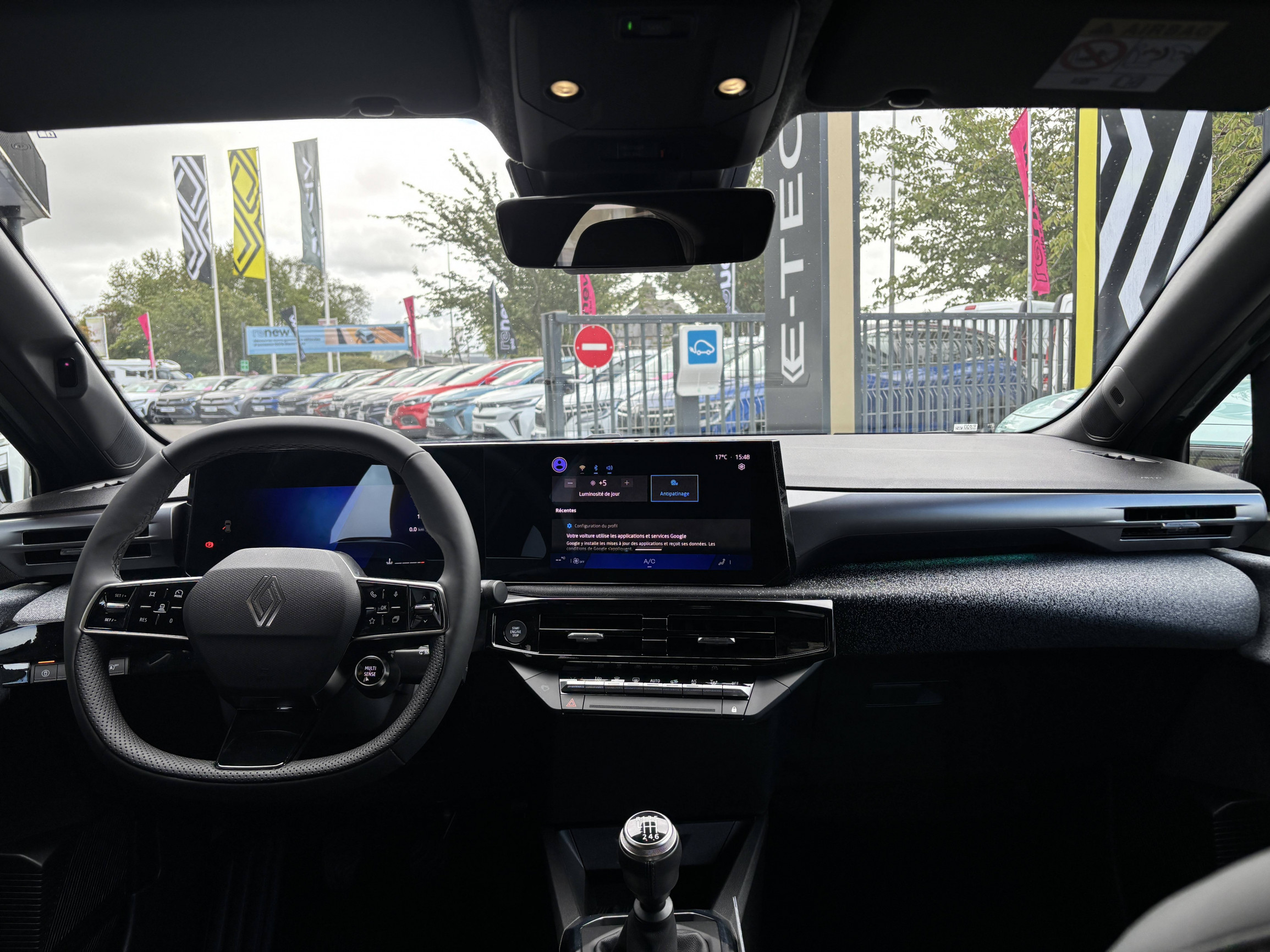Vente en ligne Renault Clio 6 Clio TCe 115 ch au prix de 22 990 €