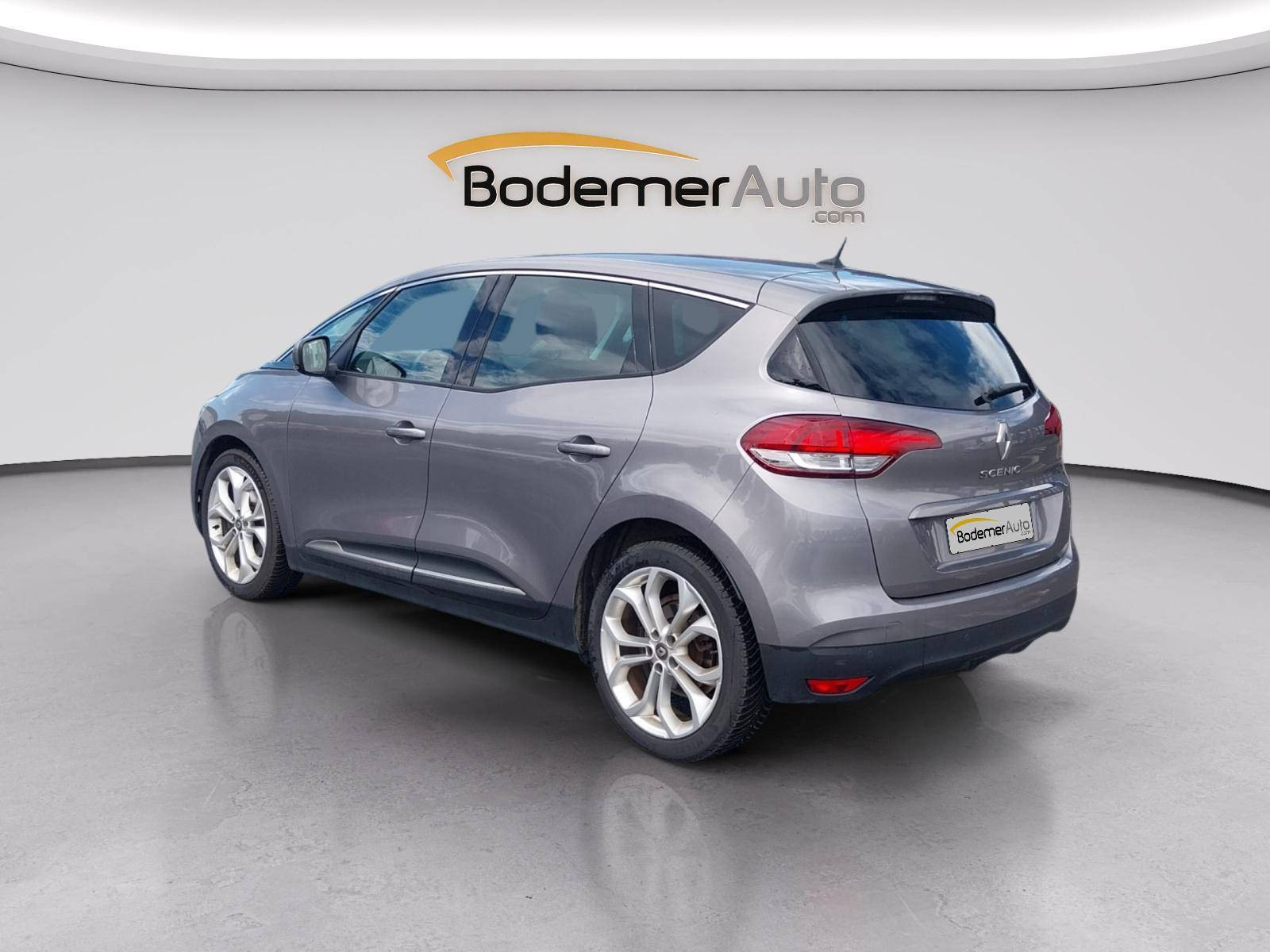Vente en ligne Renault Scenic 4 Scenic Blue dCi 120 au prix de 14 990 €