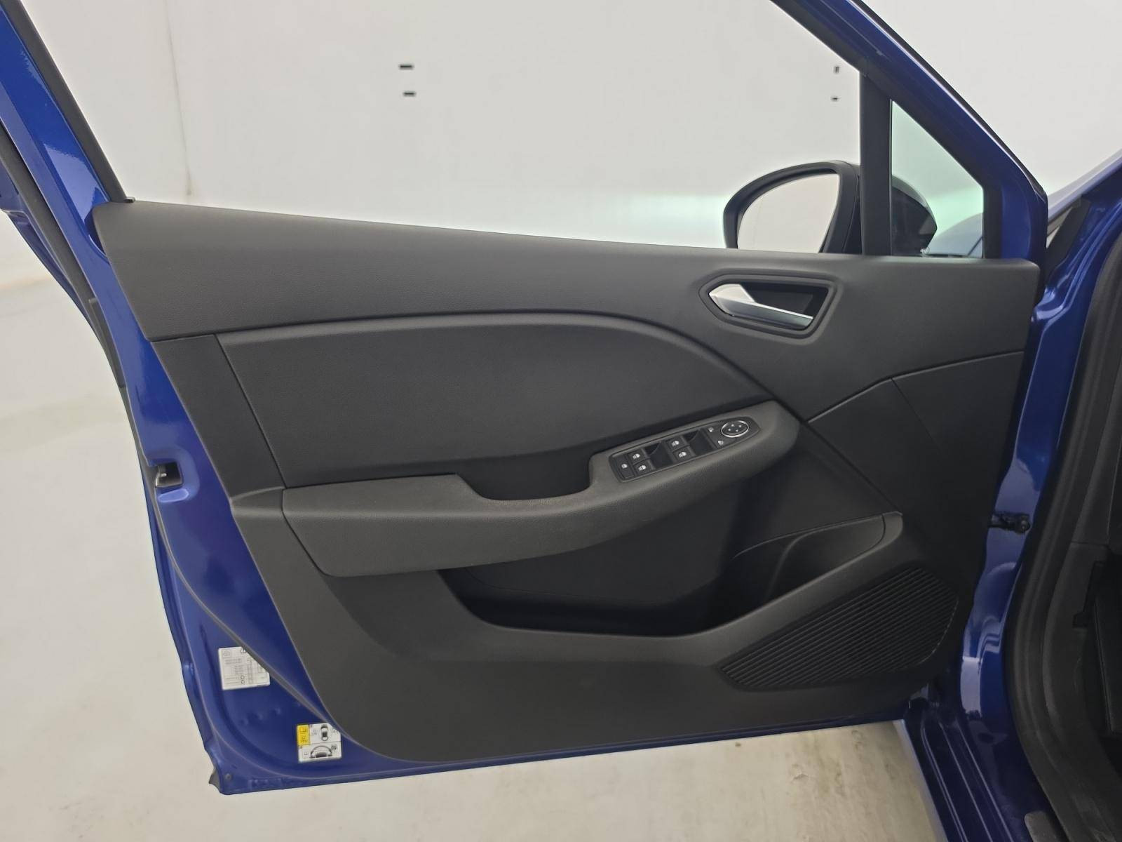 Vente en ligne Renault Clio 5 Clio TCe 90 - 21N au prix de 14 390 €